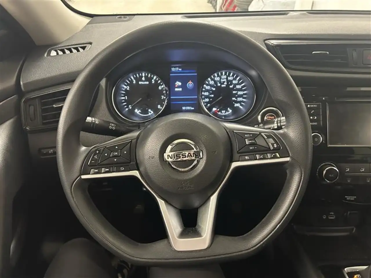 Nissan Rogue fotografie Nissan Rogue