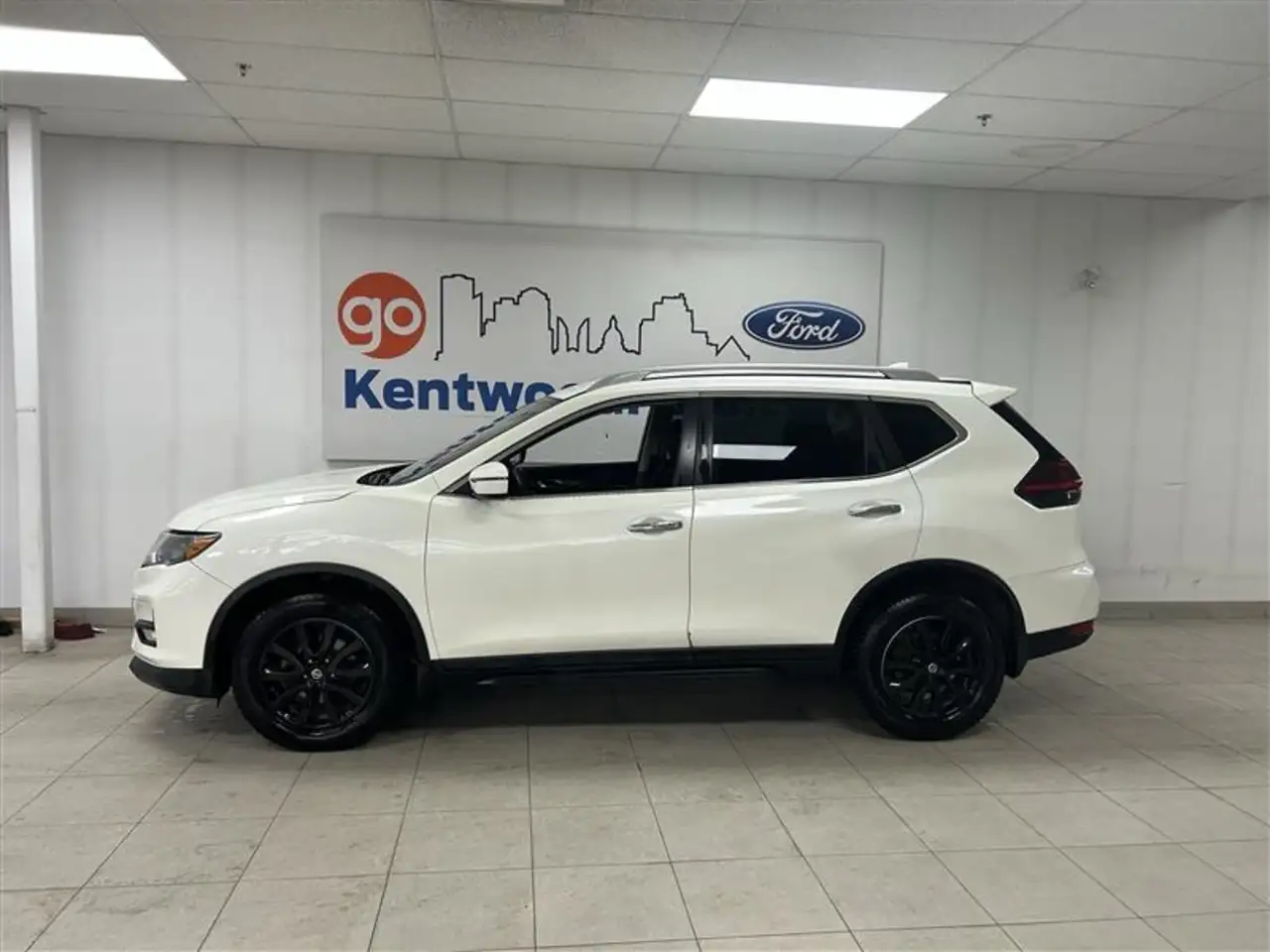 Nissan Rogue fotografie Nissan Rogue