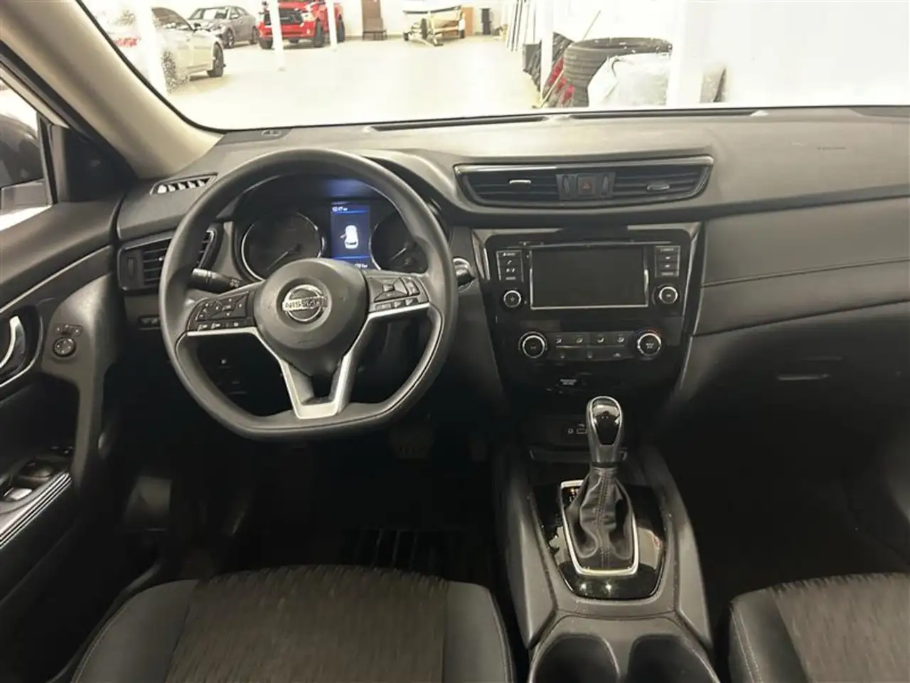 Nissan Rogue fotografie Nissan Rogue