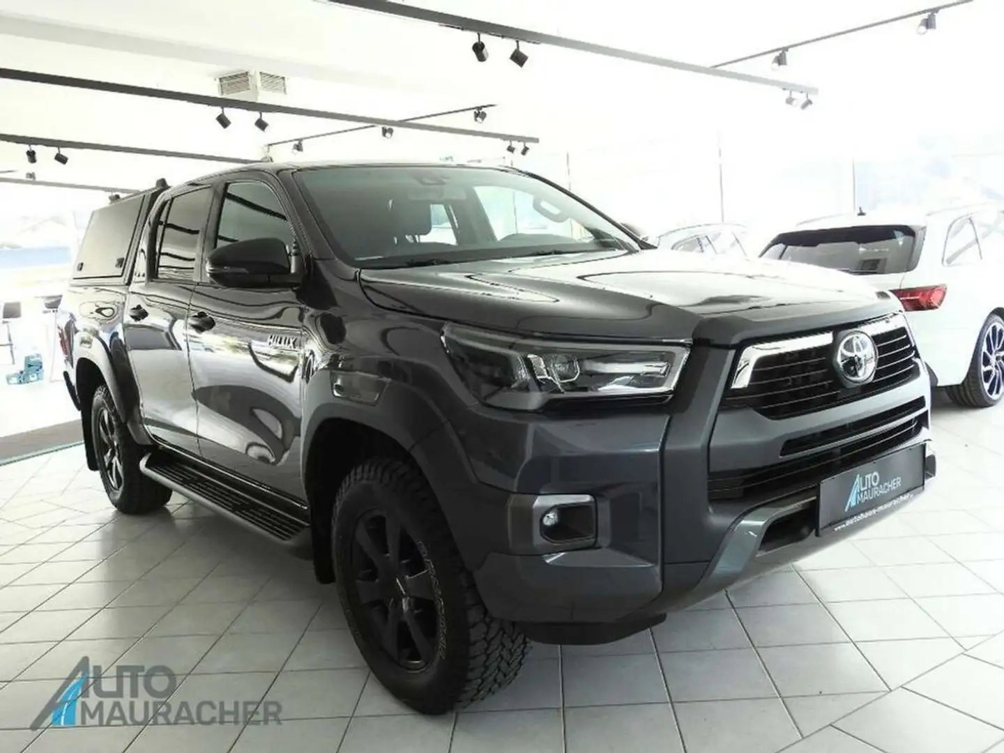 Toyota Hilux DK 2,8 D-4D Aut. Invincible 4WD*LED*JBL*HTOP Grau - 2