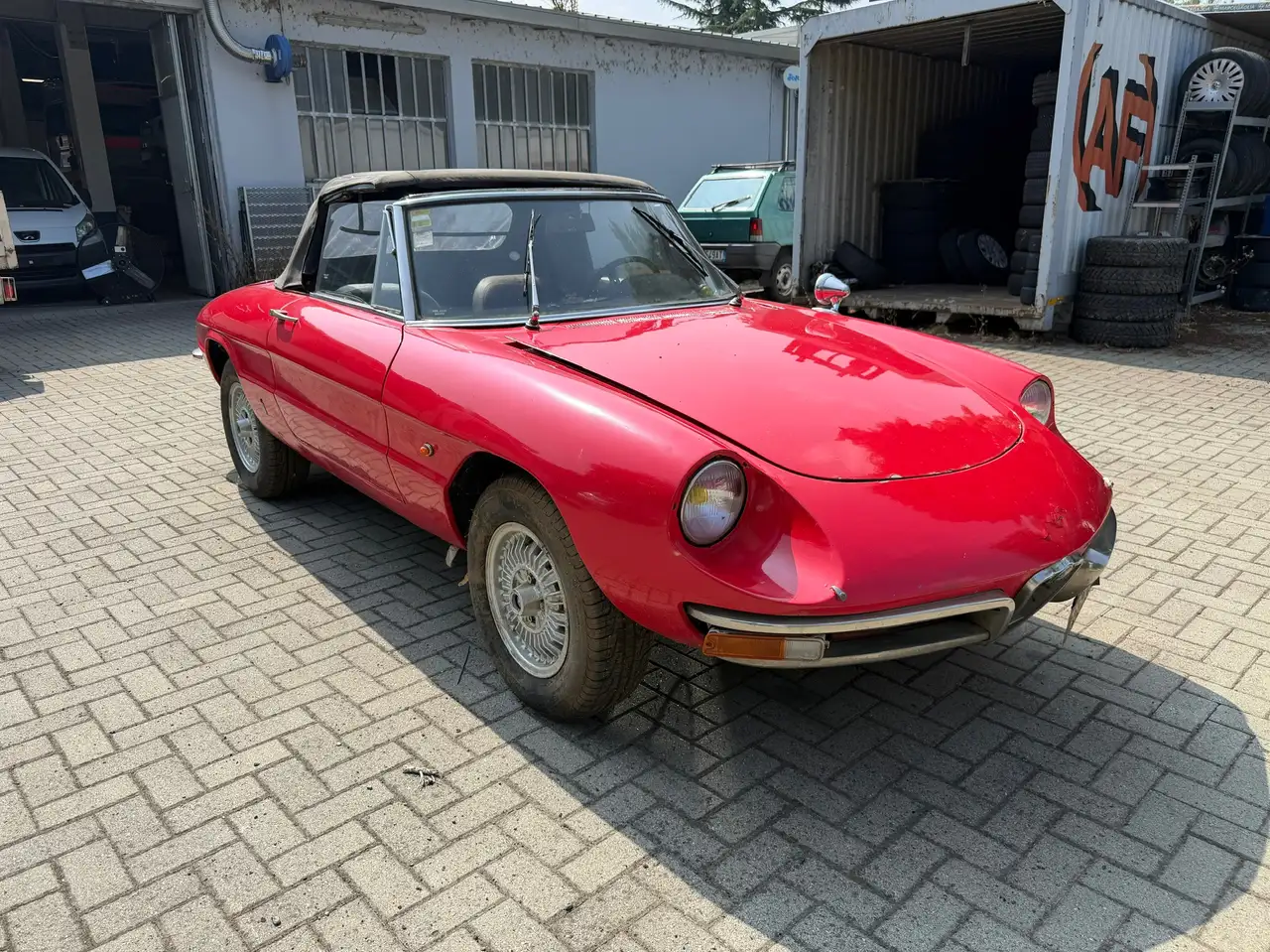 Alfa Romeo Spider 1.600 Osso di Seppia, foto 2