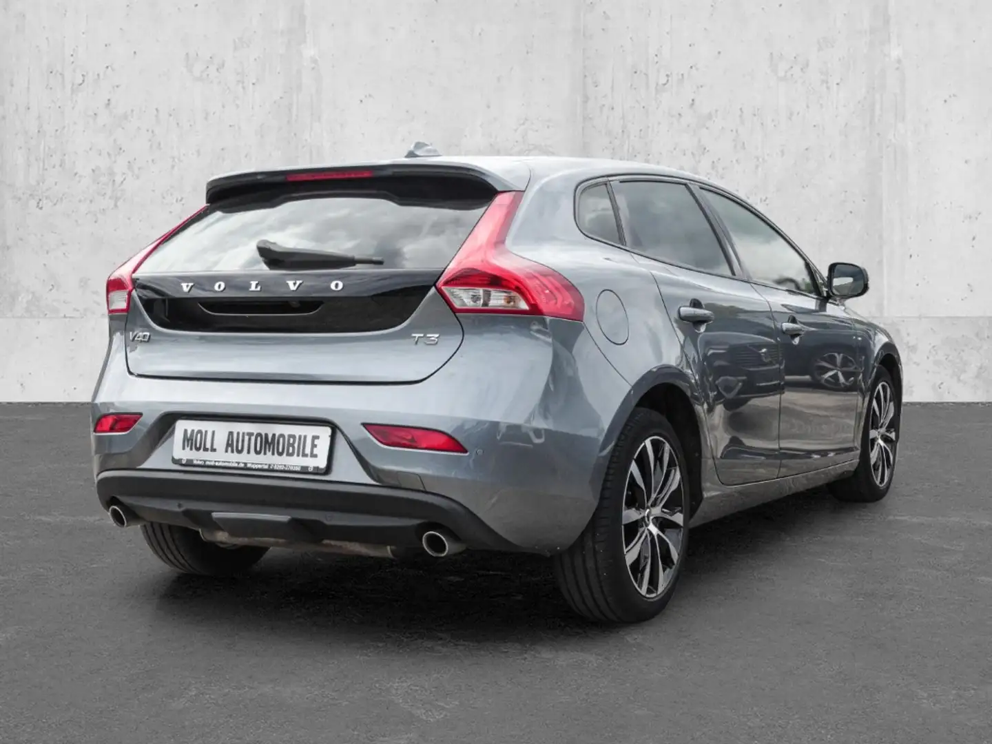 Volvo V40 Linje Svart T3 2.0 EU6d-T Navi Soundsystem LED Spe Gri - 2