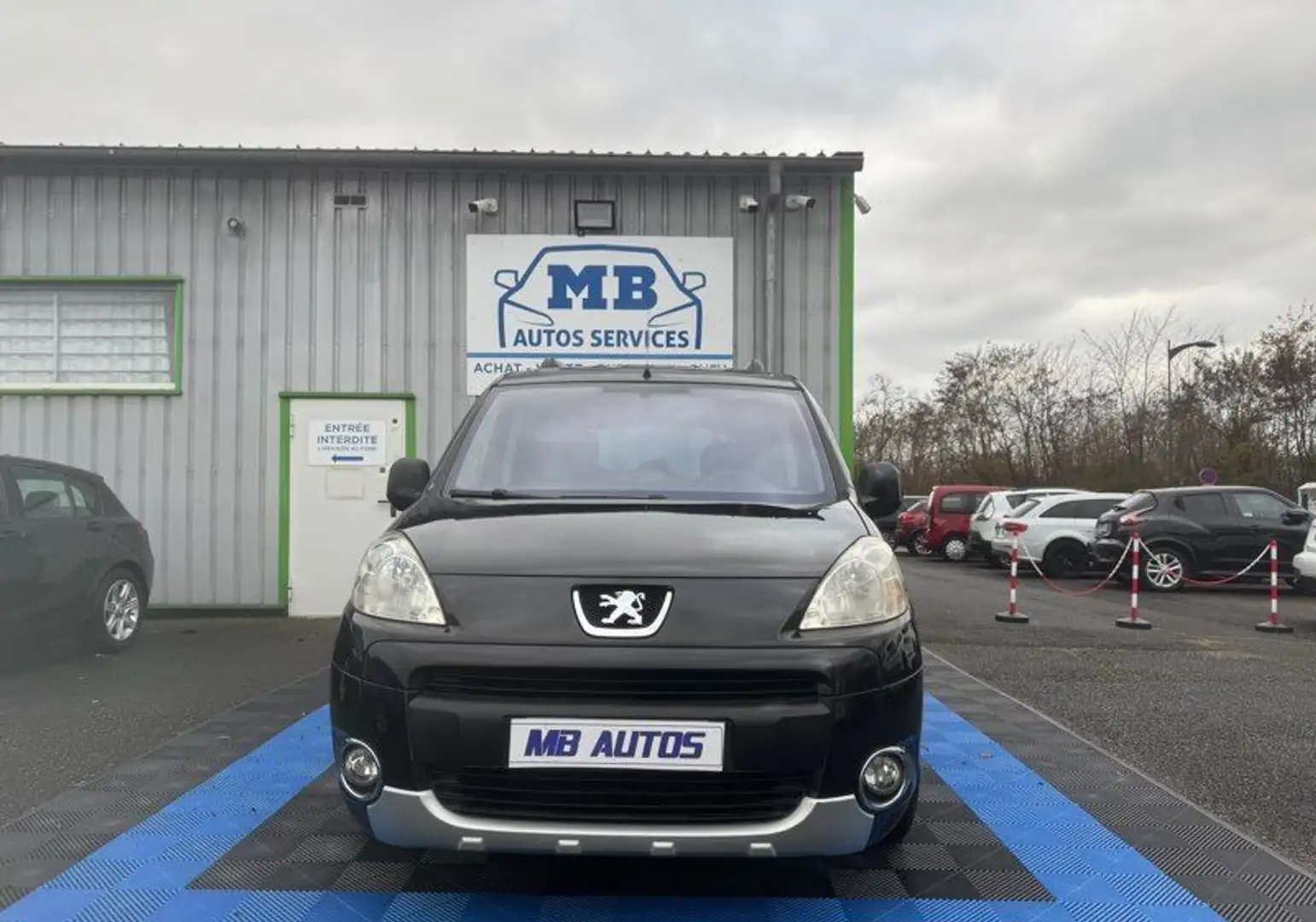 Peugeot Partner Tepee 1.6 16v 90cv GPS Clim Garantie 12 Mois Noir - 2