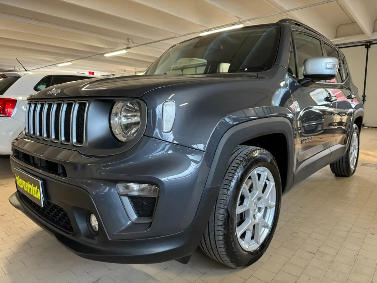 Jeep Renegade 1.5 T4 MHEV DCT Unico Prop. Grigio - 1