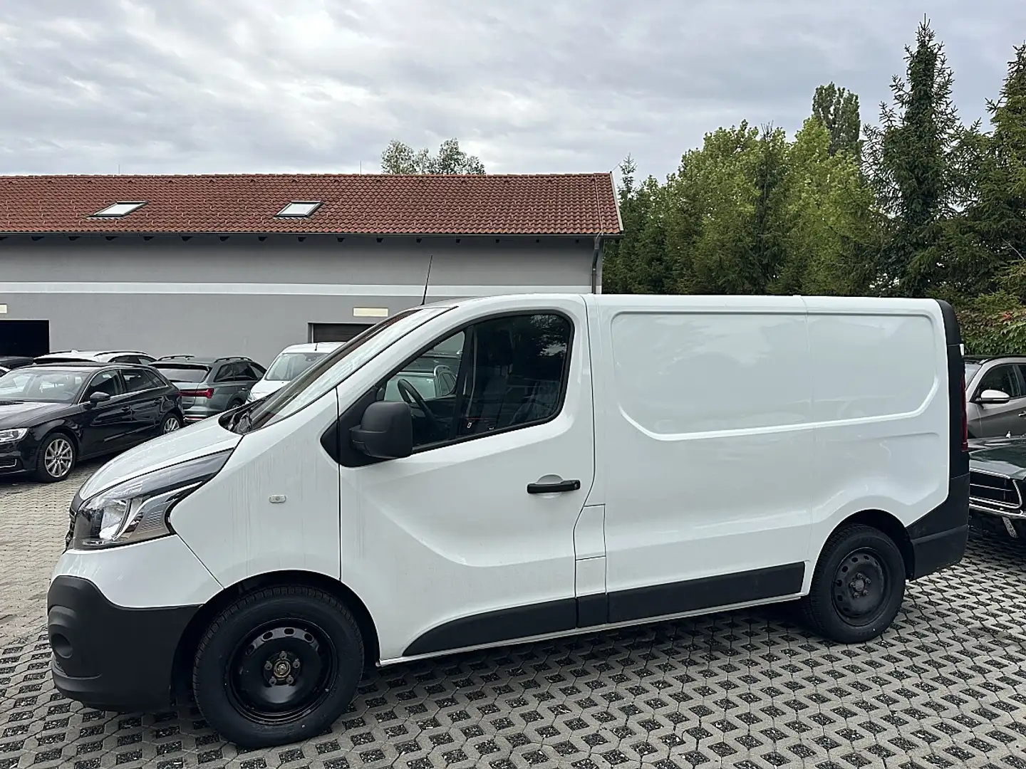 Renault Trafic L1H1 2,8t dCi 120 - 2