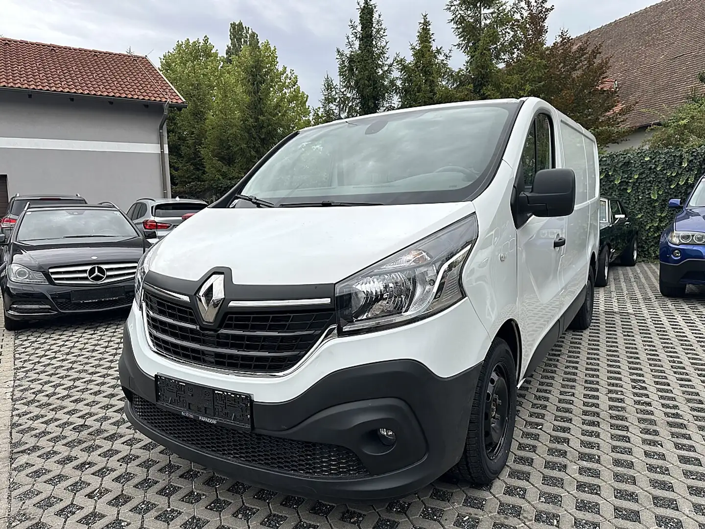 Renault Trafic L1H1 2,8t dCi 120 - 1