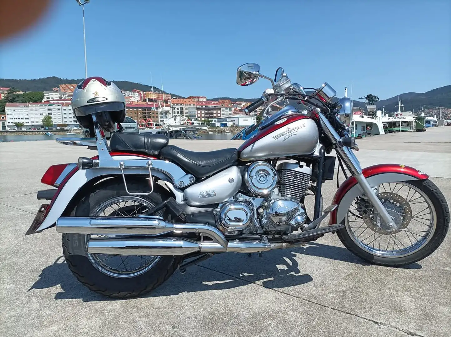 Daelim VL 125 Plateado - 2