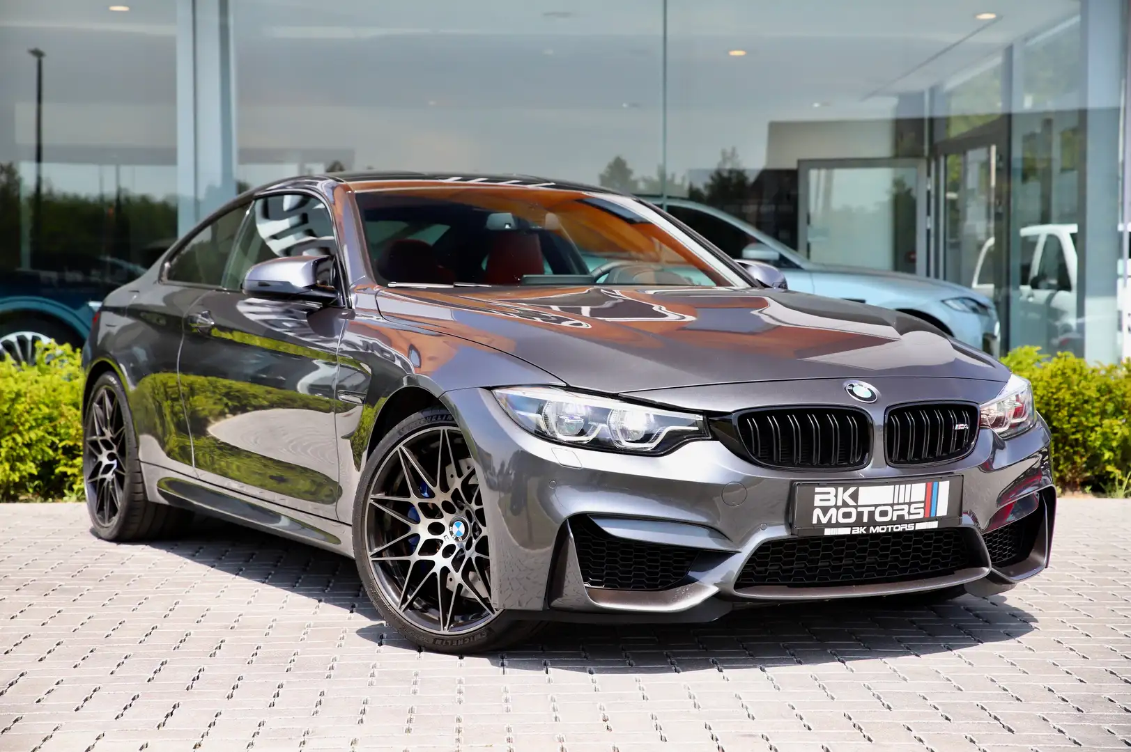 BMW M4 Competition Coupé 3.0 DKG / FACELIFT / TVAC 21% Gris - 1