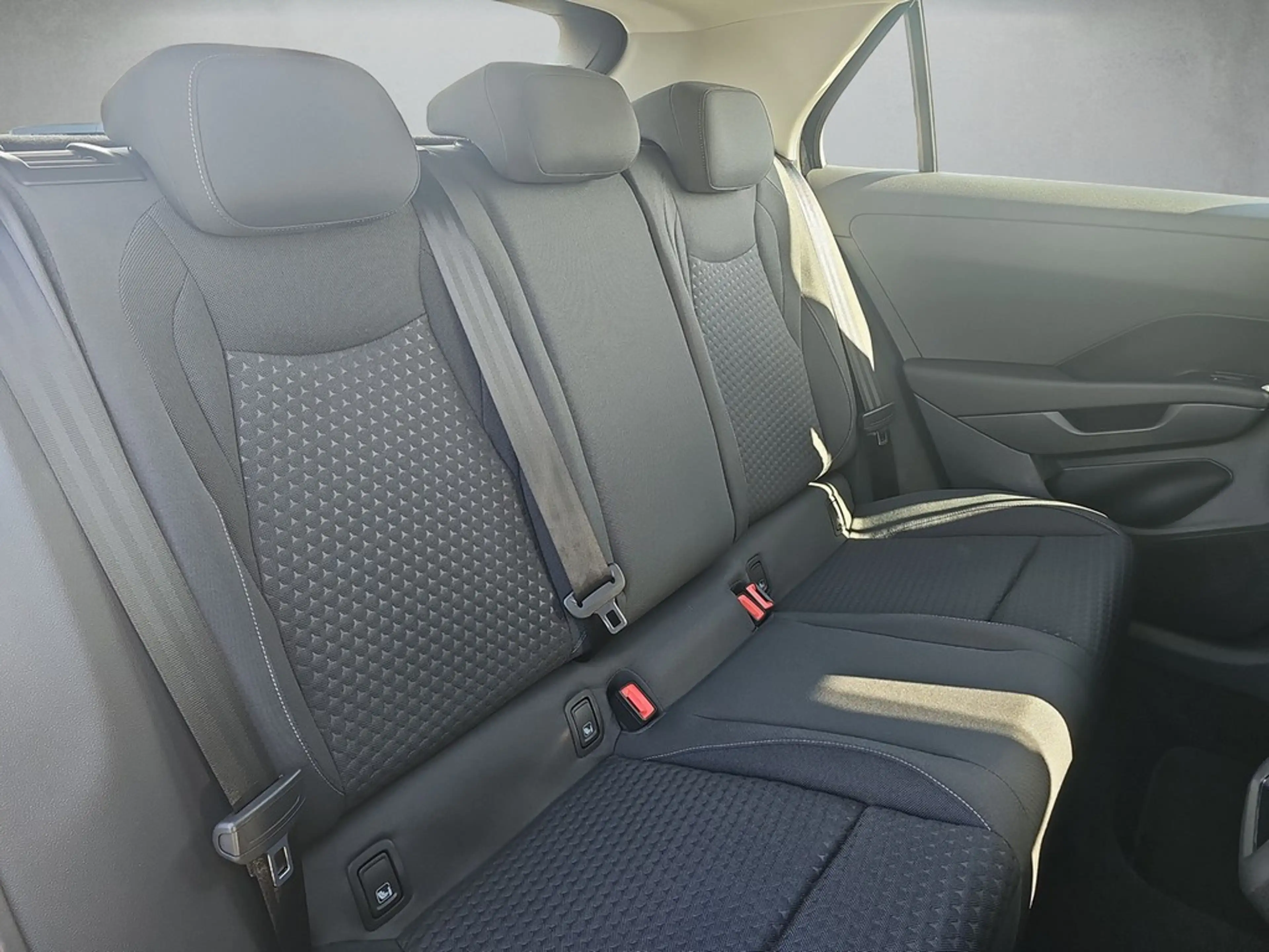 Volkswagen T-Roc 1.5l eTSI DSG *LED*Active Info Display — photo 11