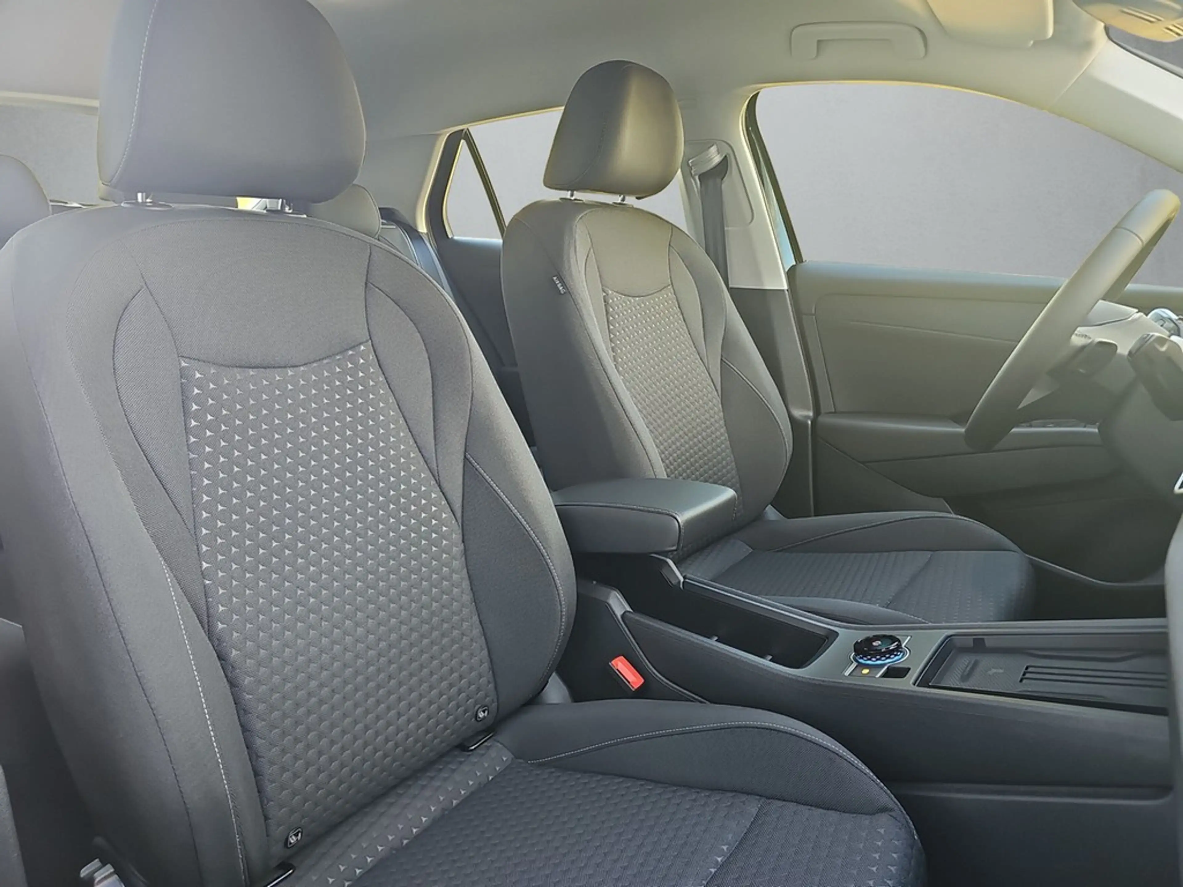 Volkswagen T-Roc 1.5l eTSI DSG *LED*Active Info Display — photo 12