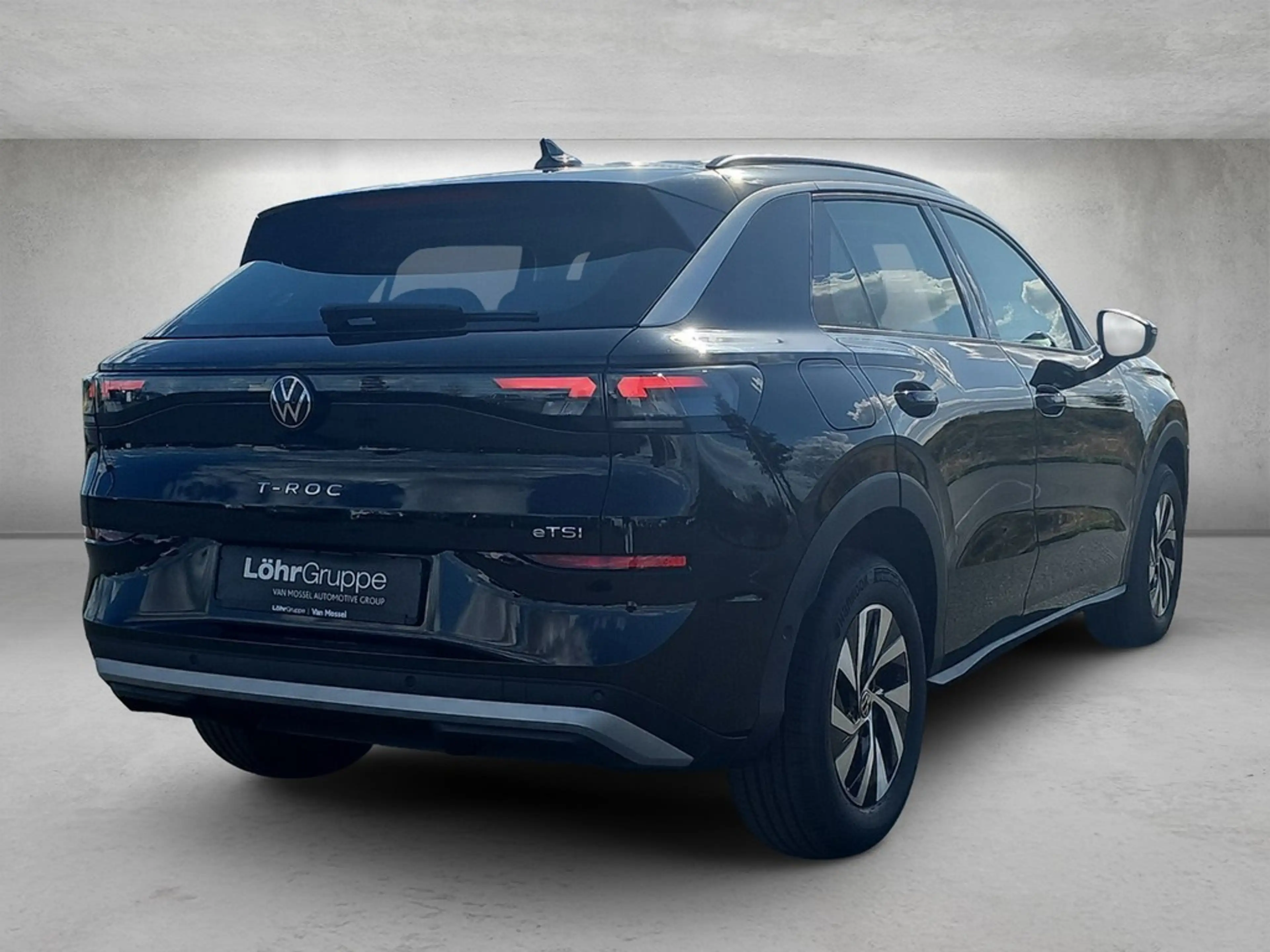 Volkswagen T-Roc 1.5l eTSI DSG *LED*Active Info Display — photo 3