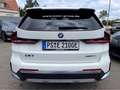 BMW iX1 eDrive20 AHK-klappbar AHK Navi Digitales Cockpit S Weiß - thumbnail 5