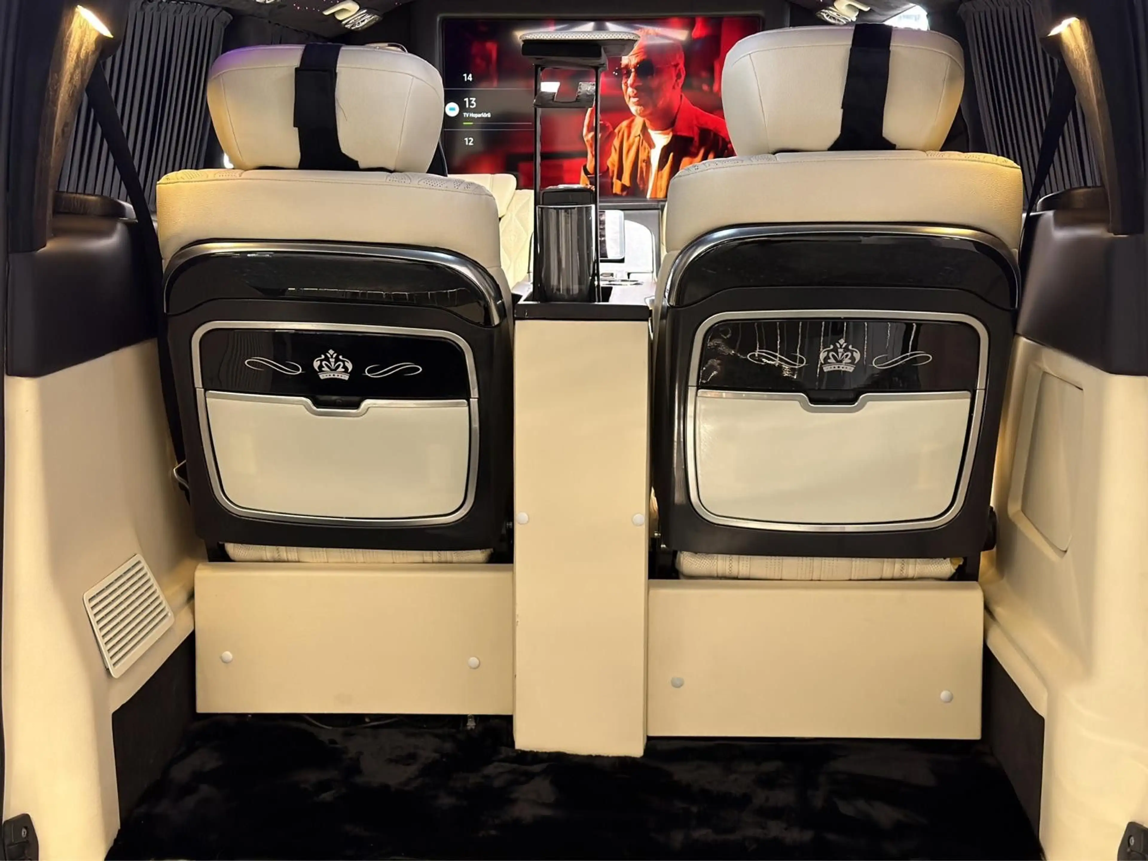 Mercedes-Benz Vito Extralang LUXUS VIP umbau*6 SITZER*LEDER*TV — photo 12