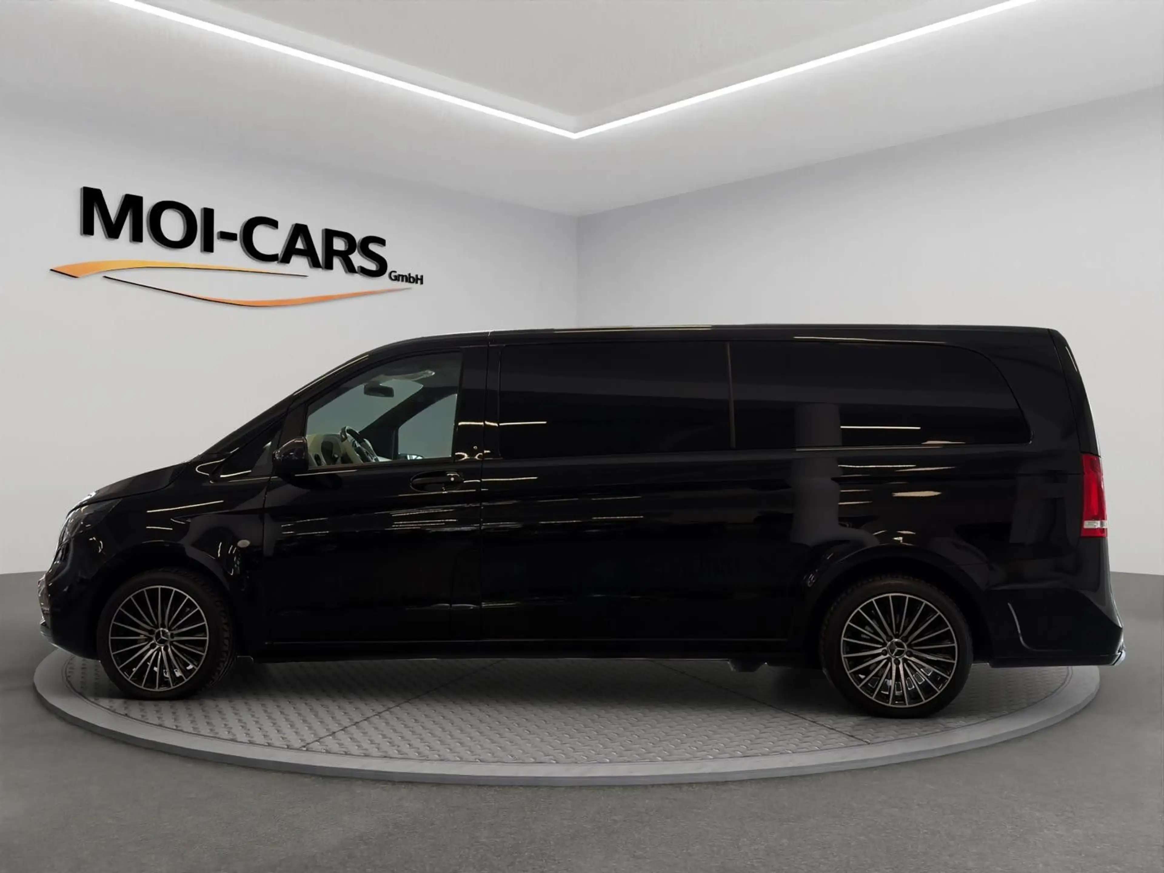 Mercedes-Benz Vito Extralang LUXUS VIP umbau*6 SITZER*LEDER*TV — photo 8