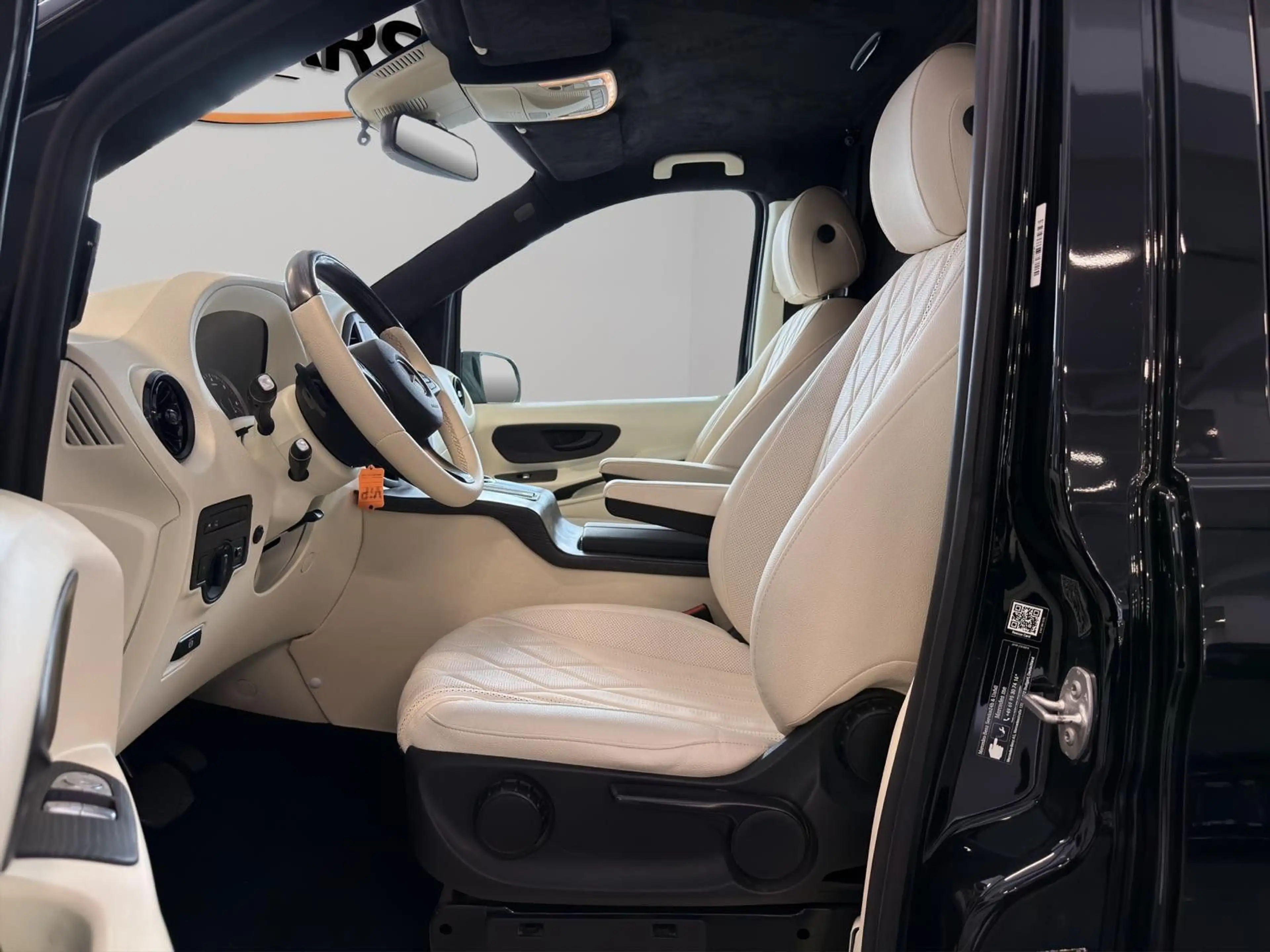 Mercedes-Benz Vito Extralang LUXUS VIP umbau*6 SITZER*LEDER*TV — photo 9