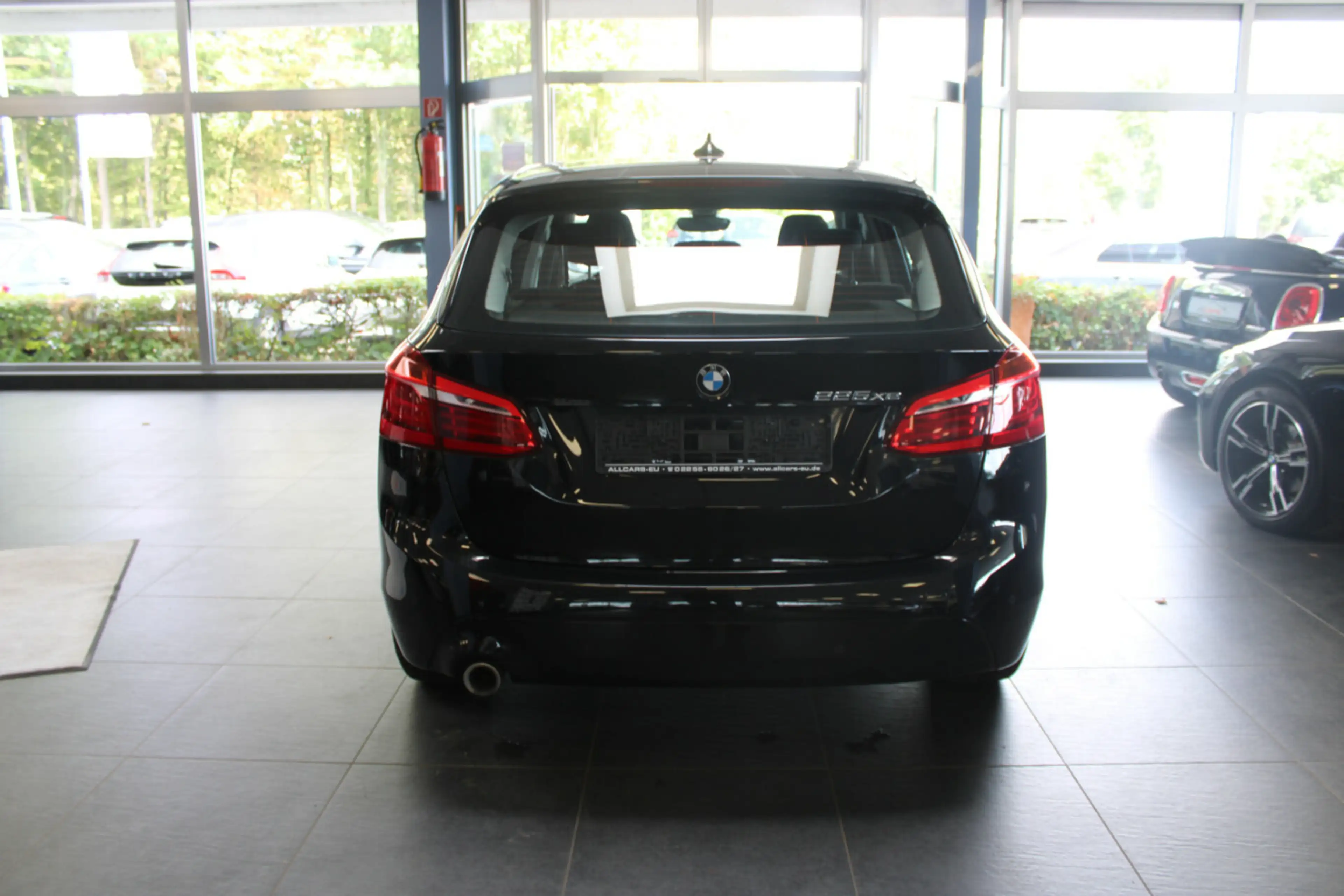 BMW 225 xe iPerformance — photo 5