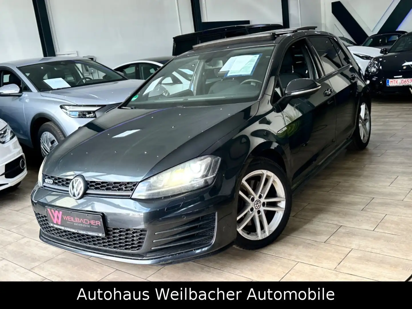 Volkswagen Golf VII Lim. GTD BMT * Panorama * Xenon *Navi* Grau - 1