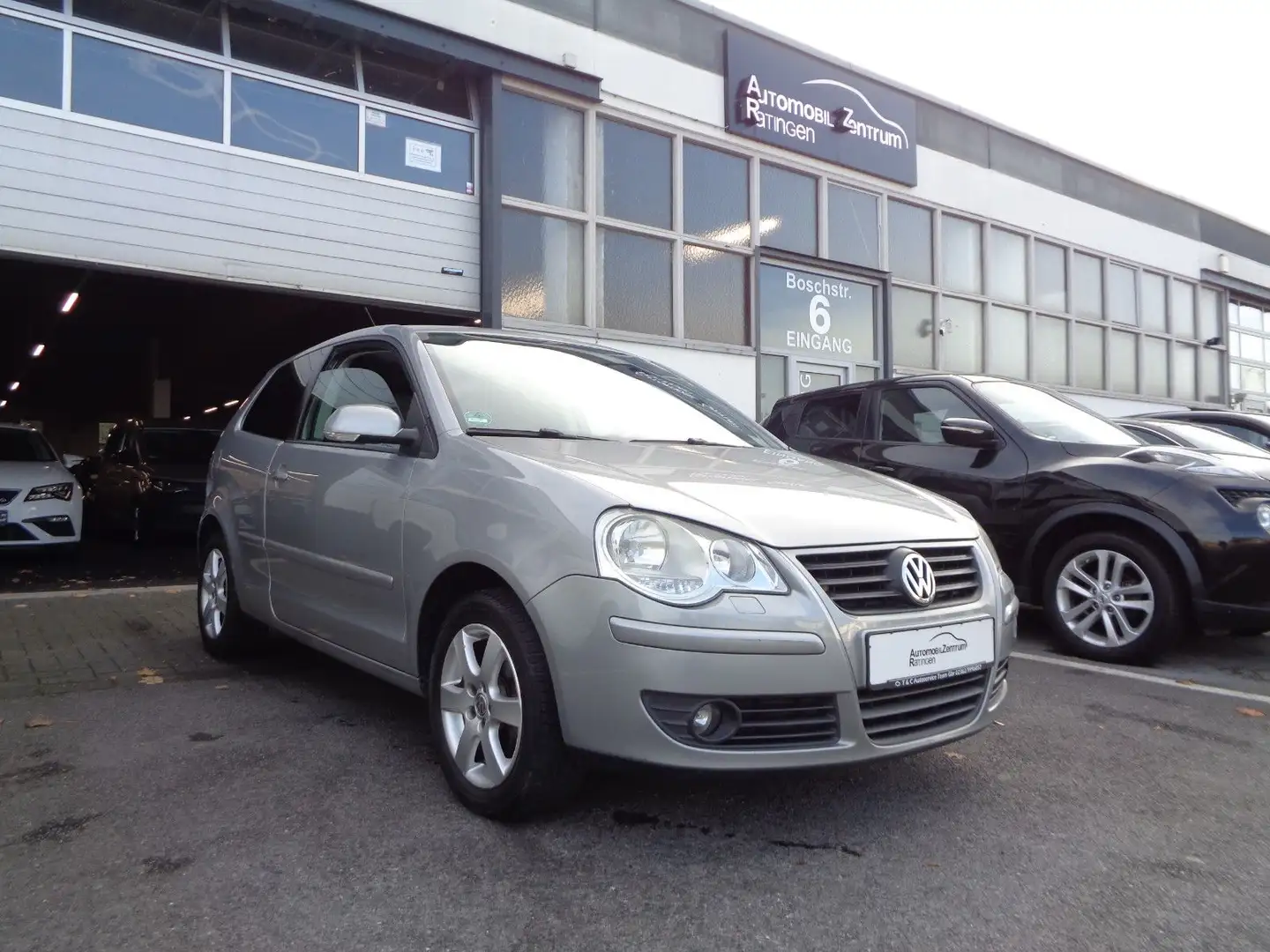 Volkswagen Polo IV  1.2 United *KLIMA*PDC*ALU*SHZ*S-HEFT* Zilver - 1
