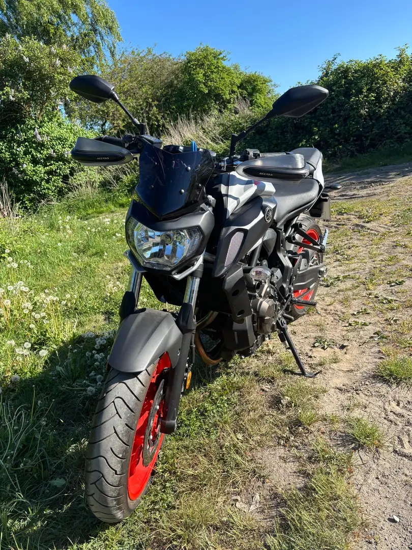 Yamaha MT-07 Argintiu - 2