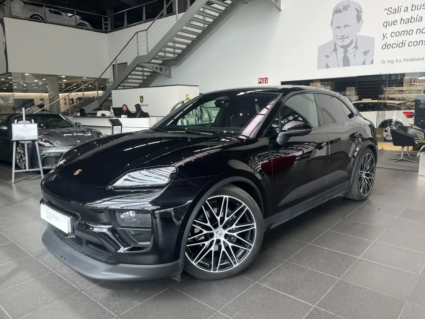 Porsche Macan 4 Negro - 1