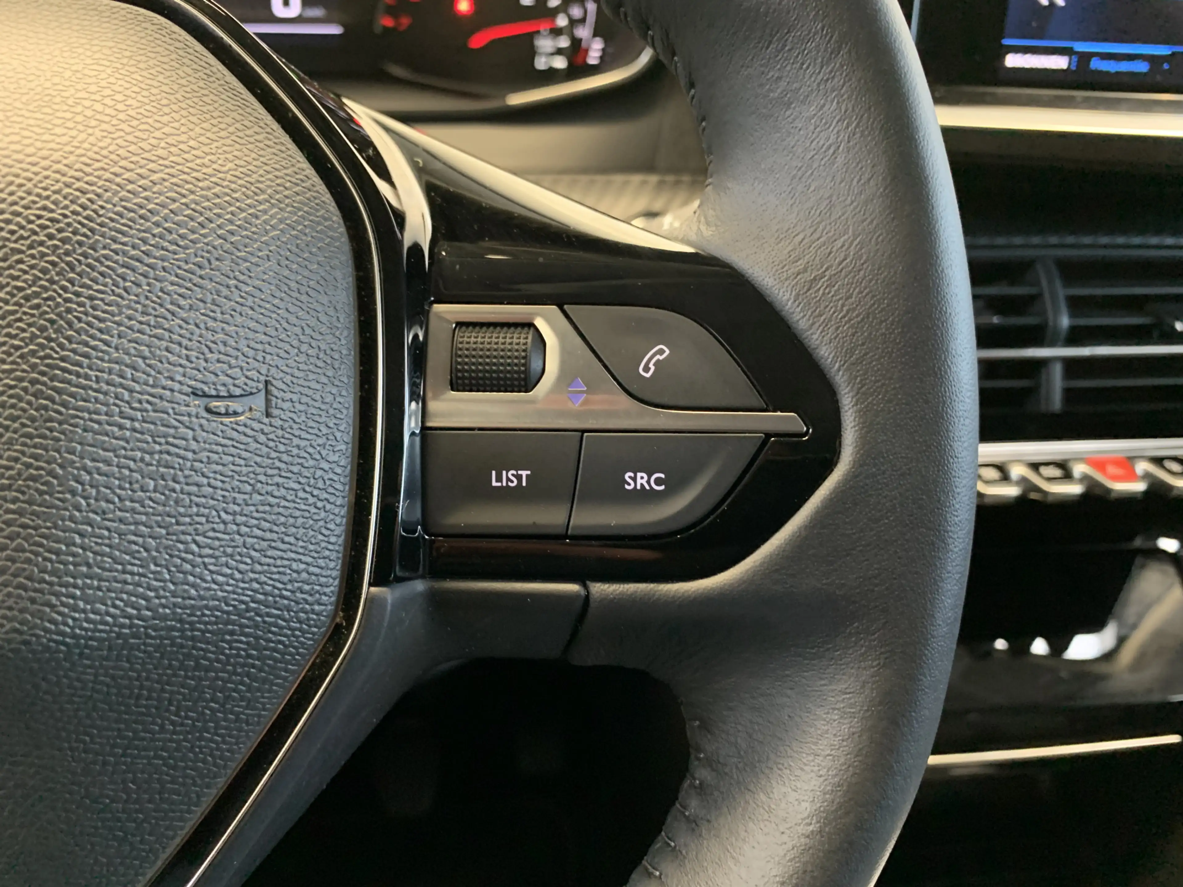Peugeot 208 1.2 PureTech Allure 100PK LEDER-CAMERA-NAVI by CAR — photo 20