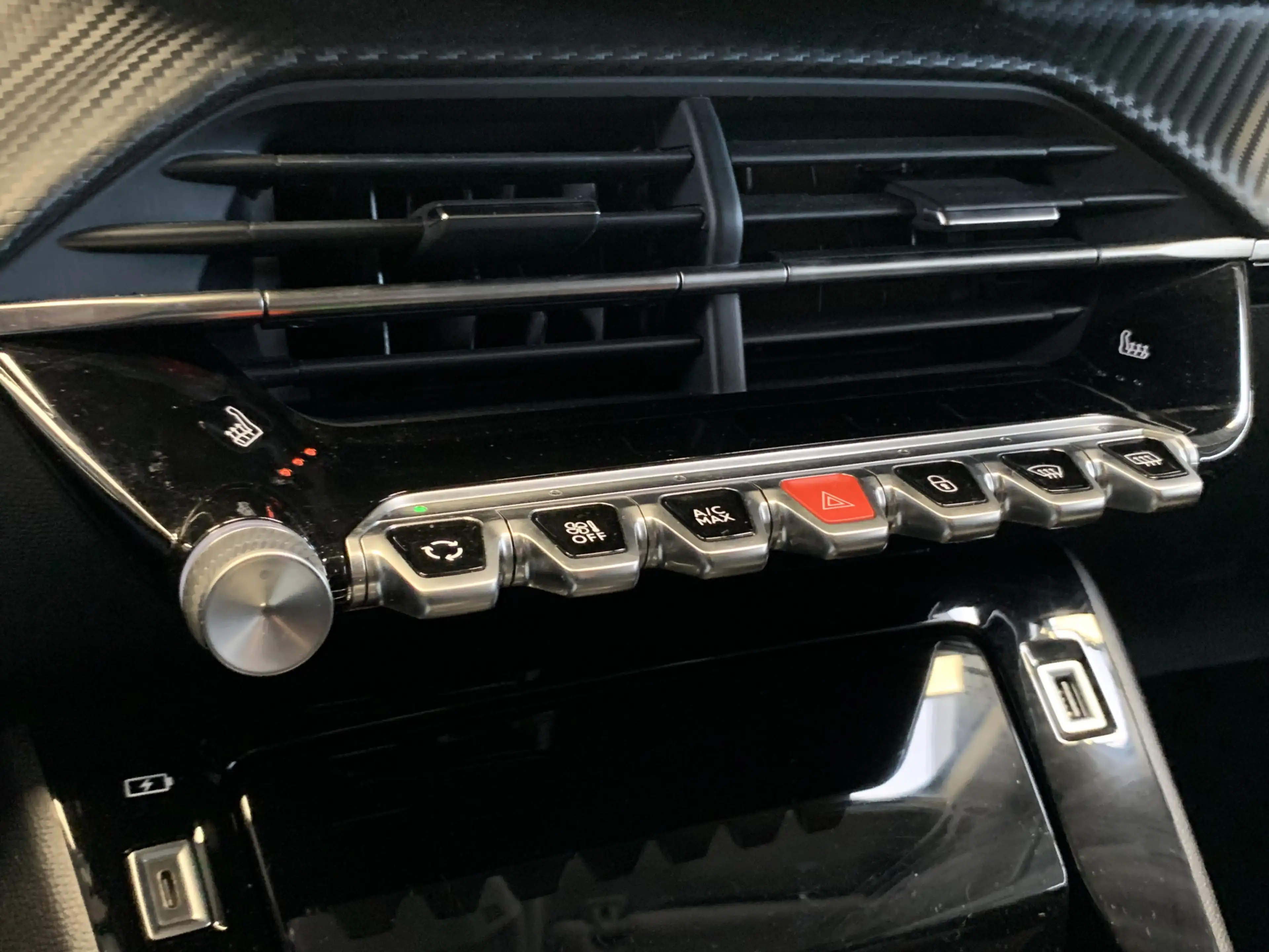 Peugeot 208 1.2 PureTech Allure 100PK LEDER-CAMERA-NAVI by CAR — photo 28
