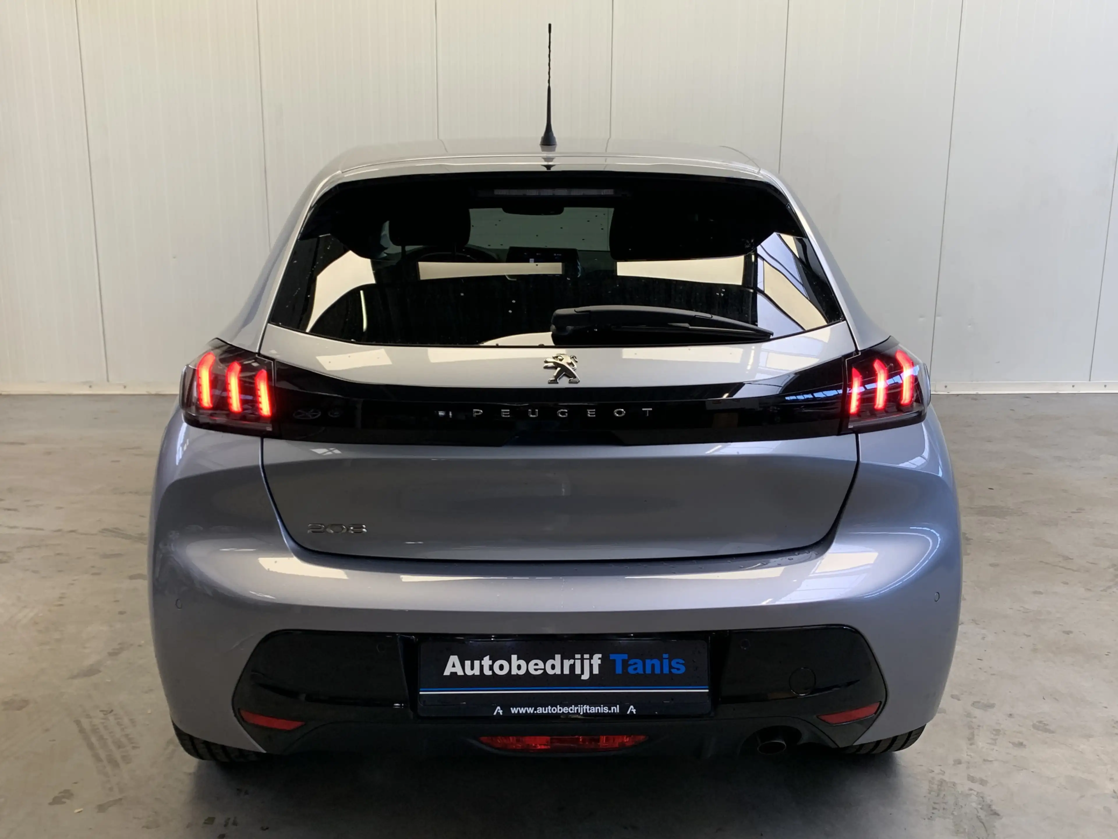Peugeot 208 1.2 PureTech Allure 100PK LEDER-CAMERA-NAVI by CAR — photo 40