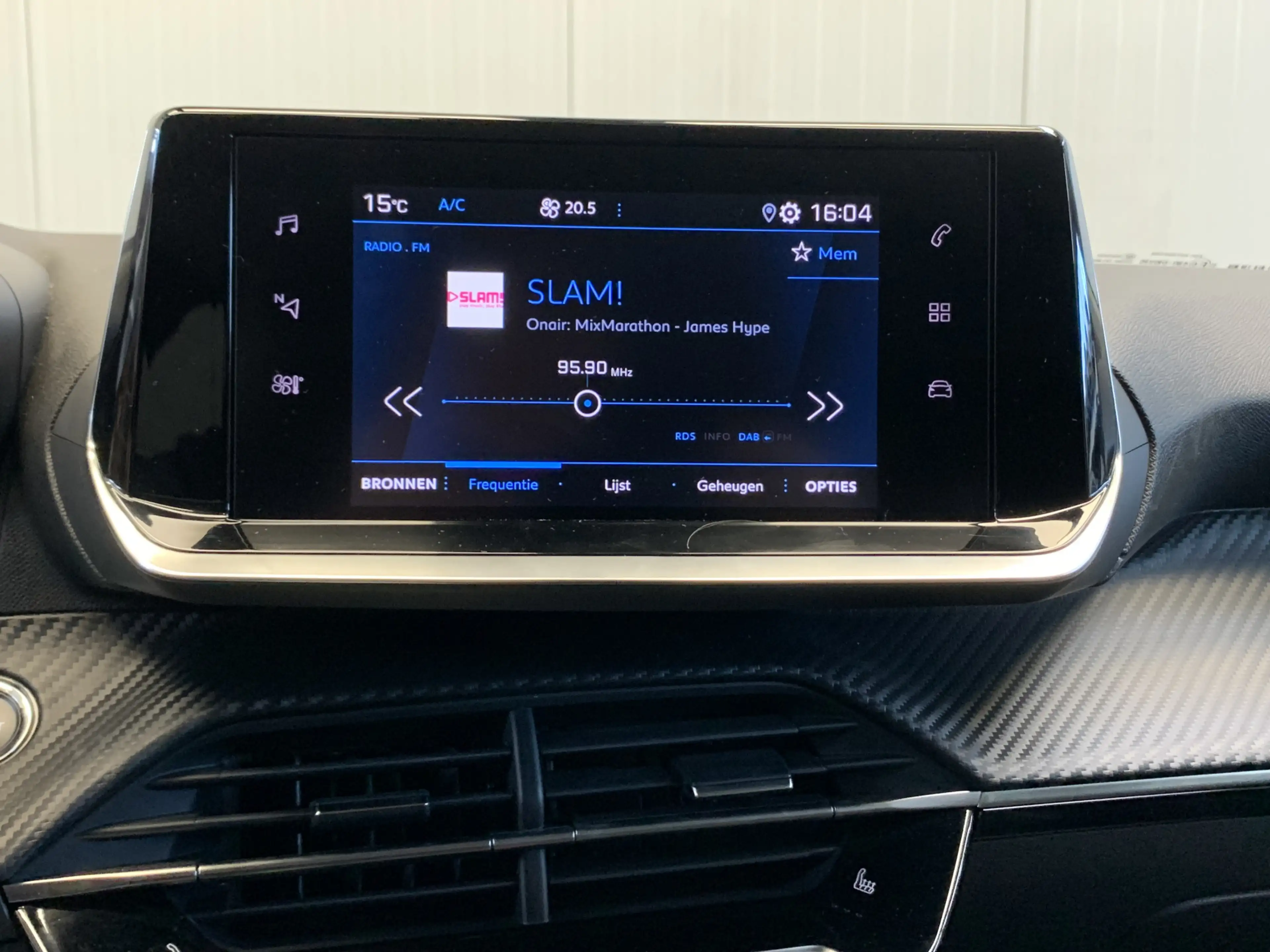 Peugeot 208 1.2 PureTech Allure 100PK LEDER-CAMERA-NAVI by CAR — photo 23
