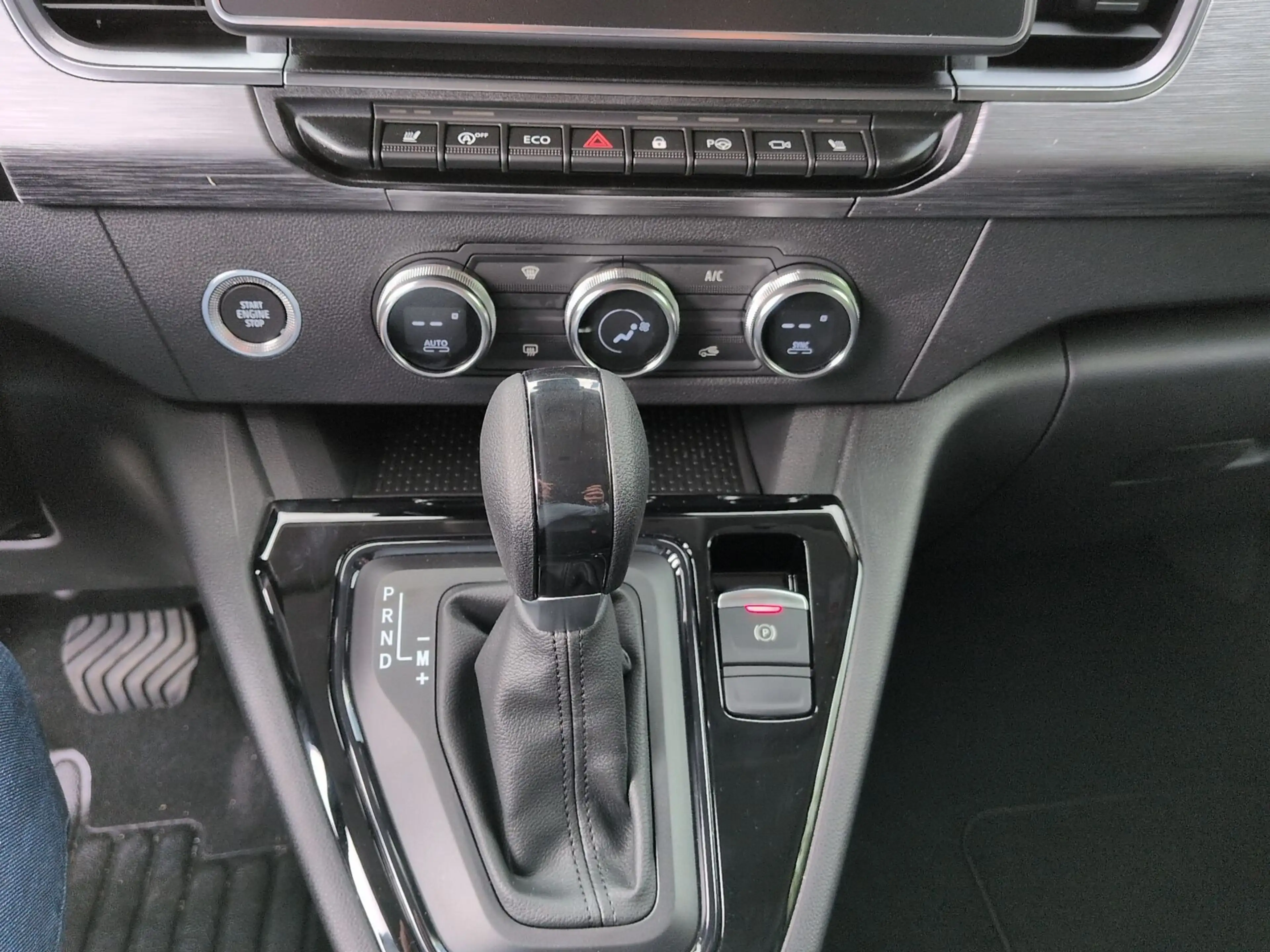 Nissan Townstar Kombi DIG-T 130 L2 2.3t Tekna LED — photo 15