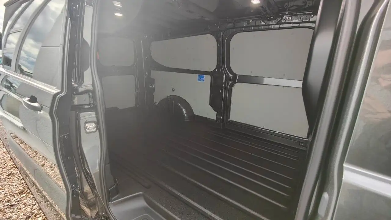 Ford Transit Custom Limited L2 Aut. 5J.Gar. 70l+B&O A 12