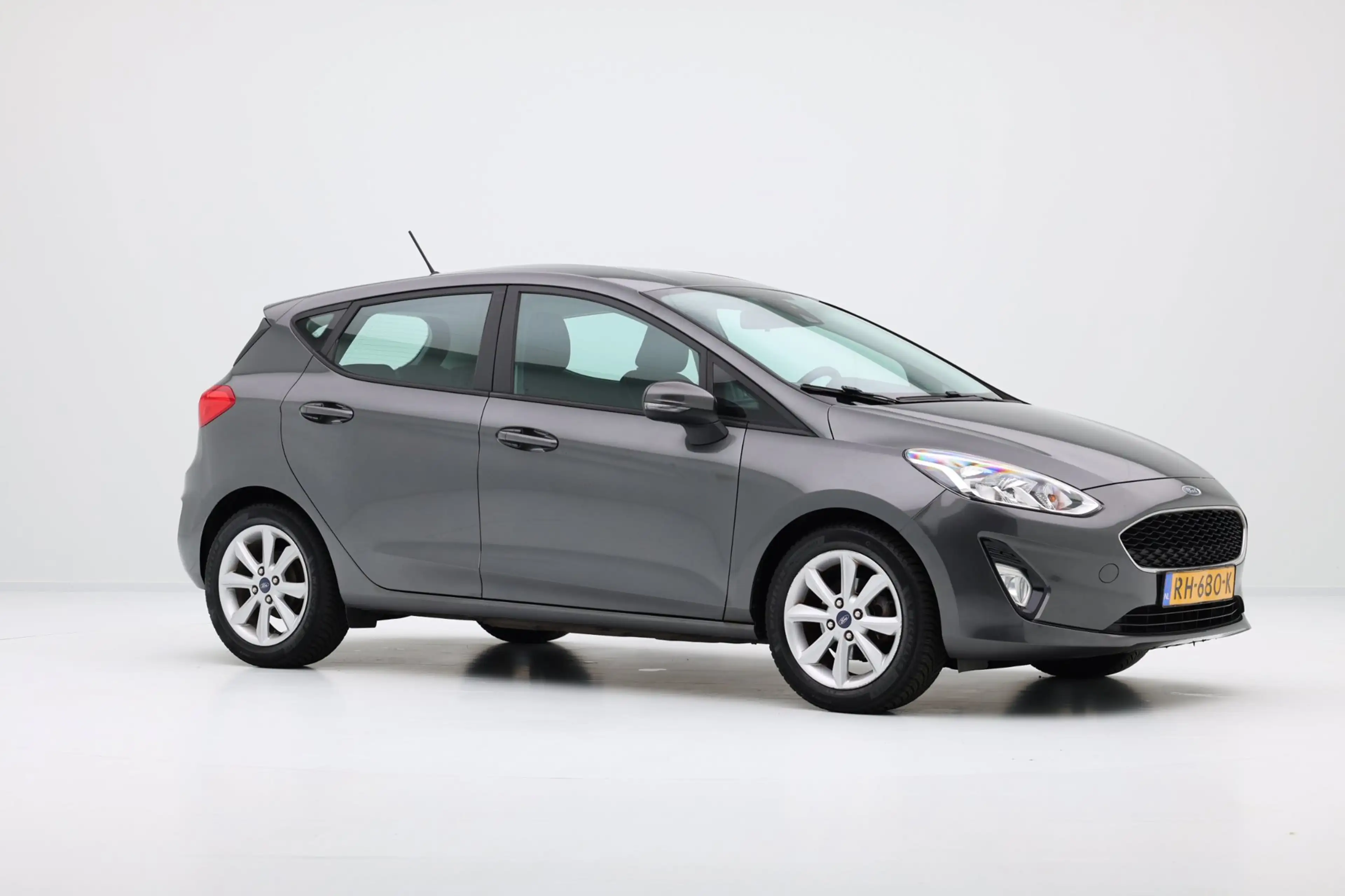 Ford Fiesta 1.1 Trend 5-deurs Airco|PDC|LMV — photo 4
