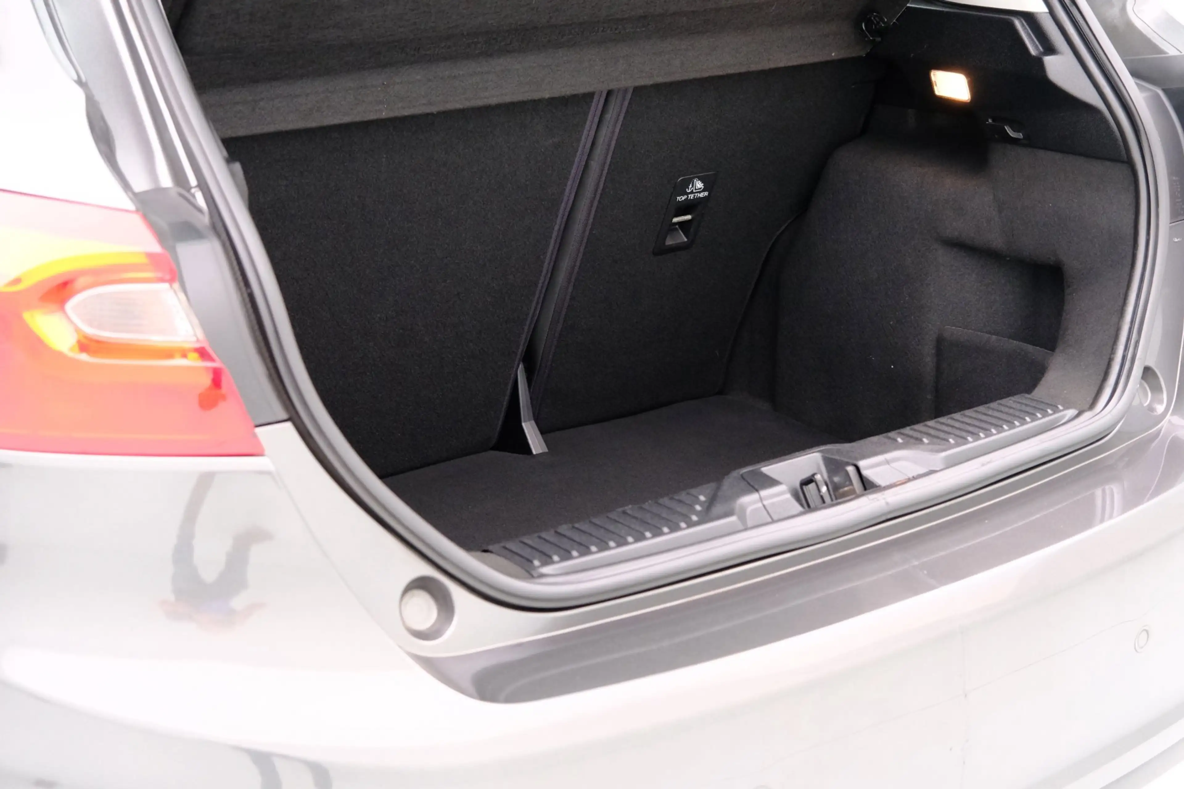 Ford Fiesta 1.1 Trend 5-deurs Airco|PDC|LMV — photo 11