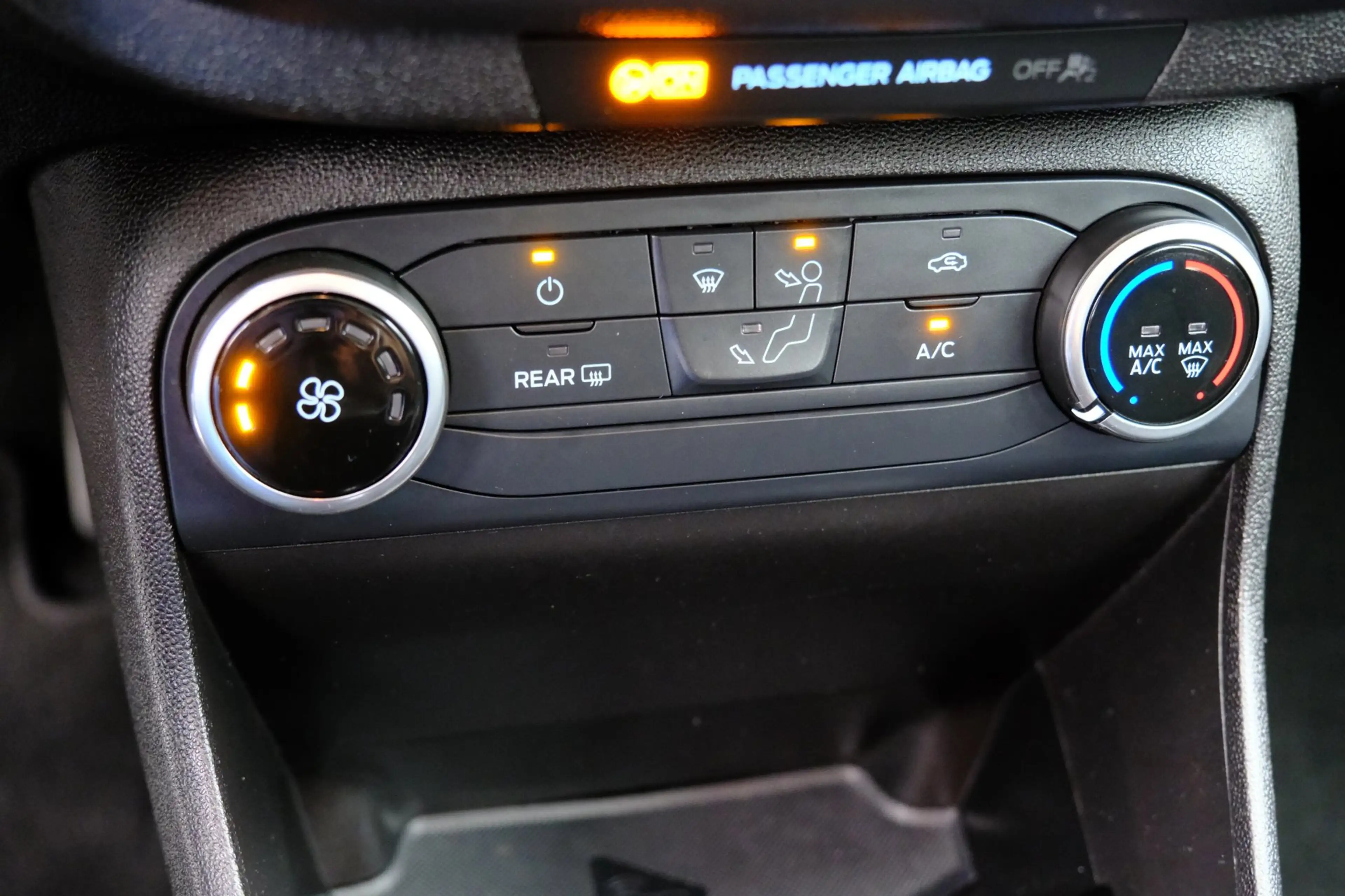 Ford Fiesta 1.1 Trend 5-deurs Airco|PDC|LMV — photo 12