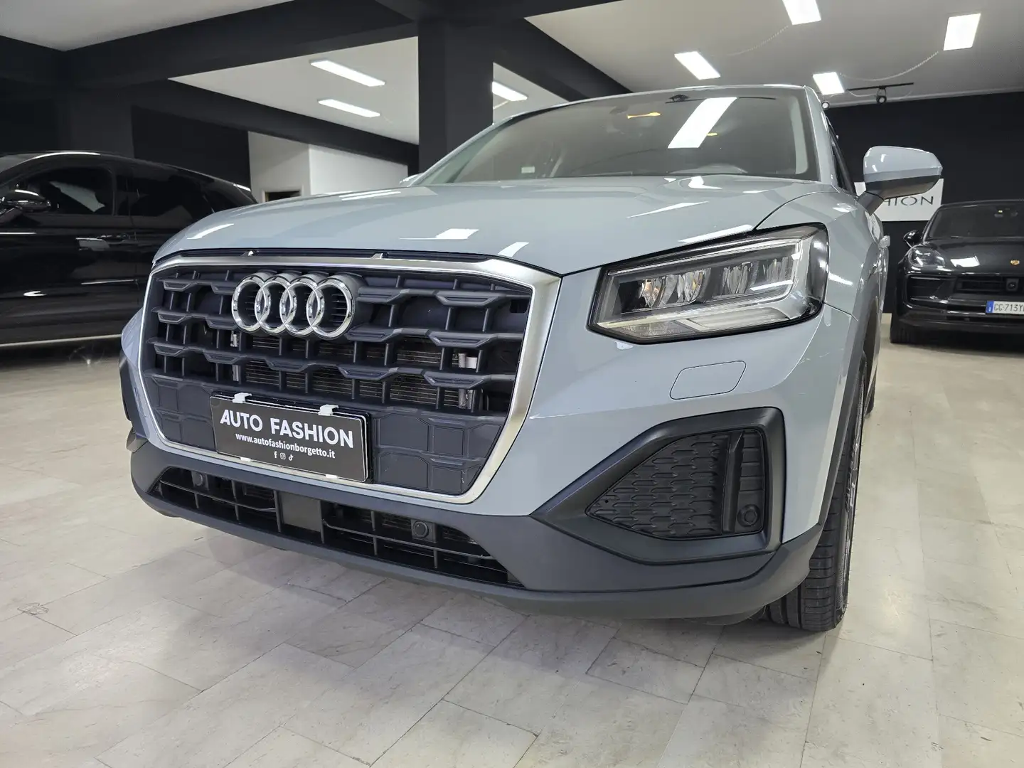 Audi Q2 Q2 I 2021 35 2.0 tdi Admired Advanced s-tronic Gris - 2
