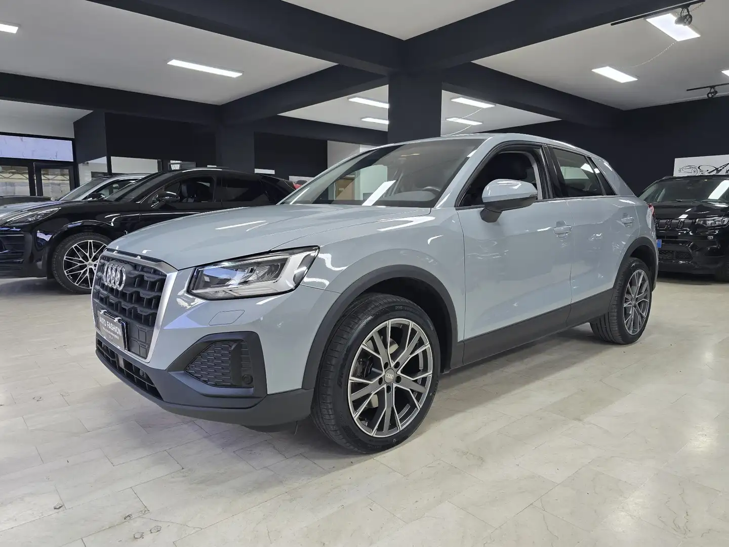 Audi Q2 Q2 I 2021 35 2.0 tdi Admired Advanced s-tronic Gris - 1