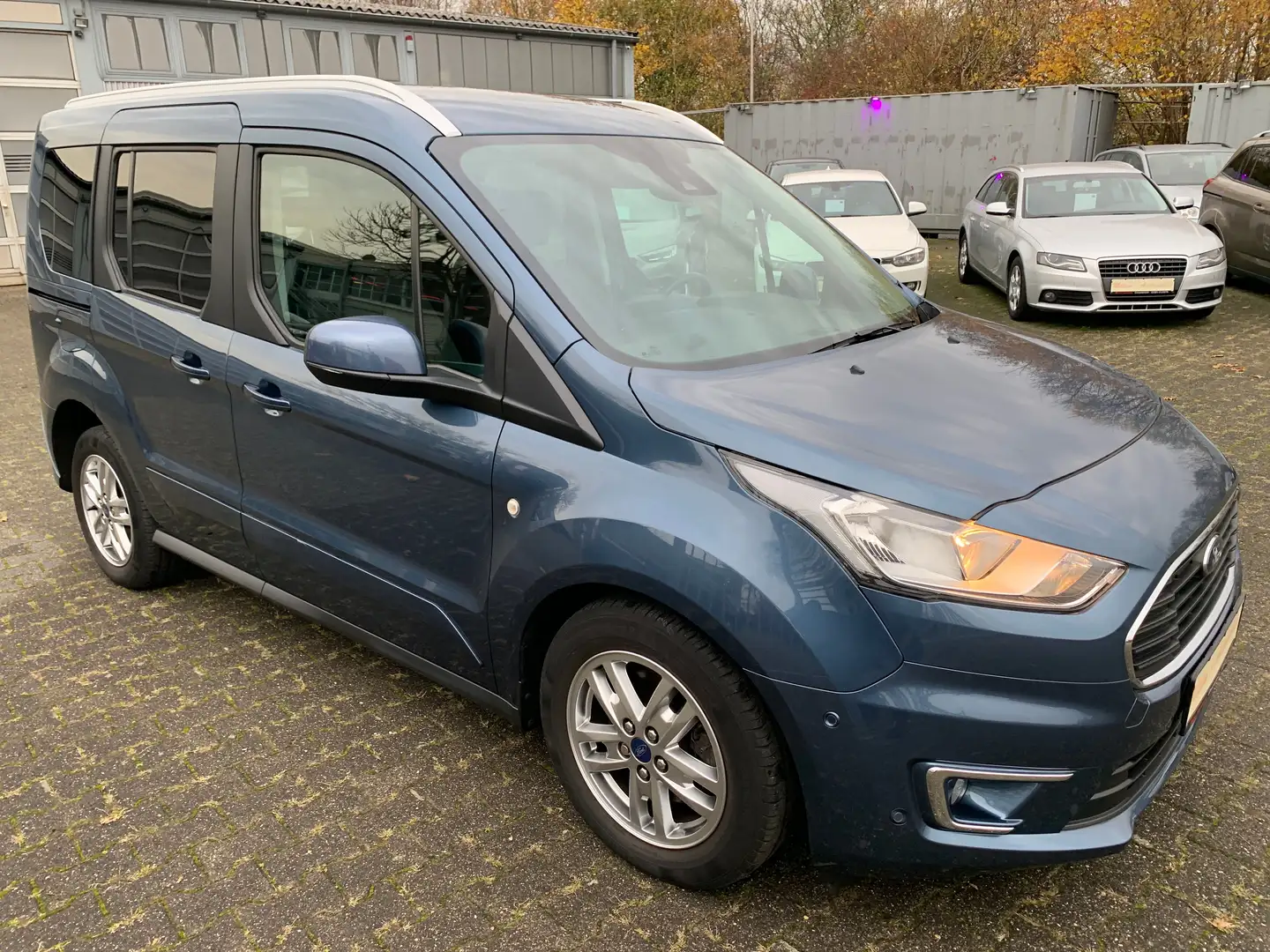 Ford Tourneo Connect Titanium Navi-Alu-2xSchiebet.-AHK-SHZG-R.Kam-33Tkm Blau - 1