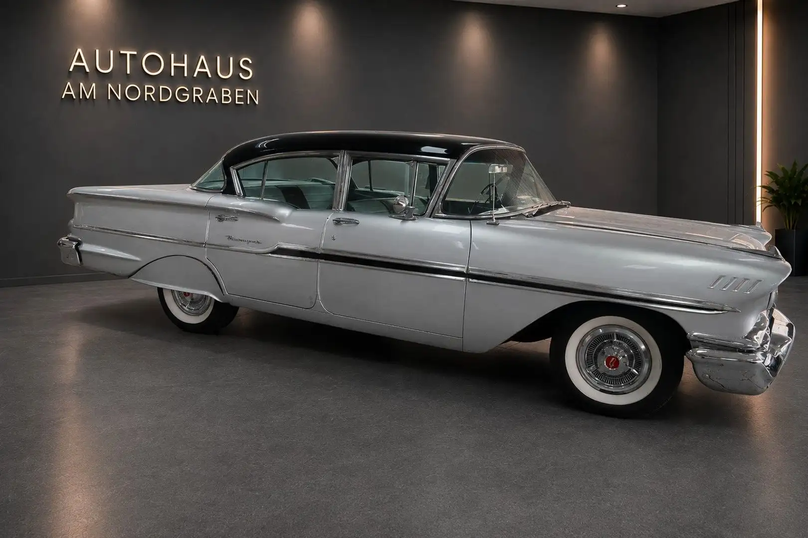 Chevrolet Impala 1958 Biscayne Silber - 1