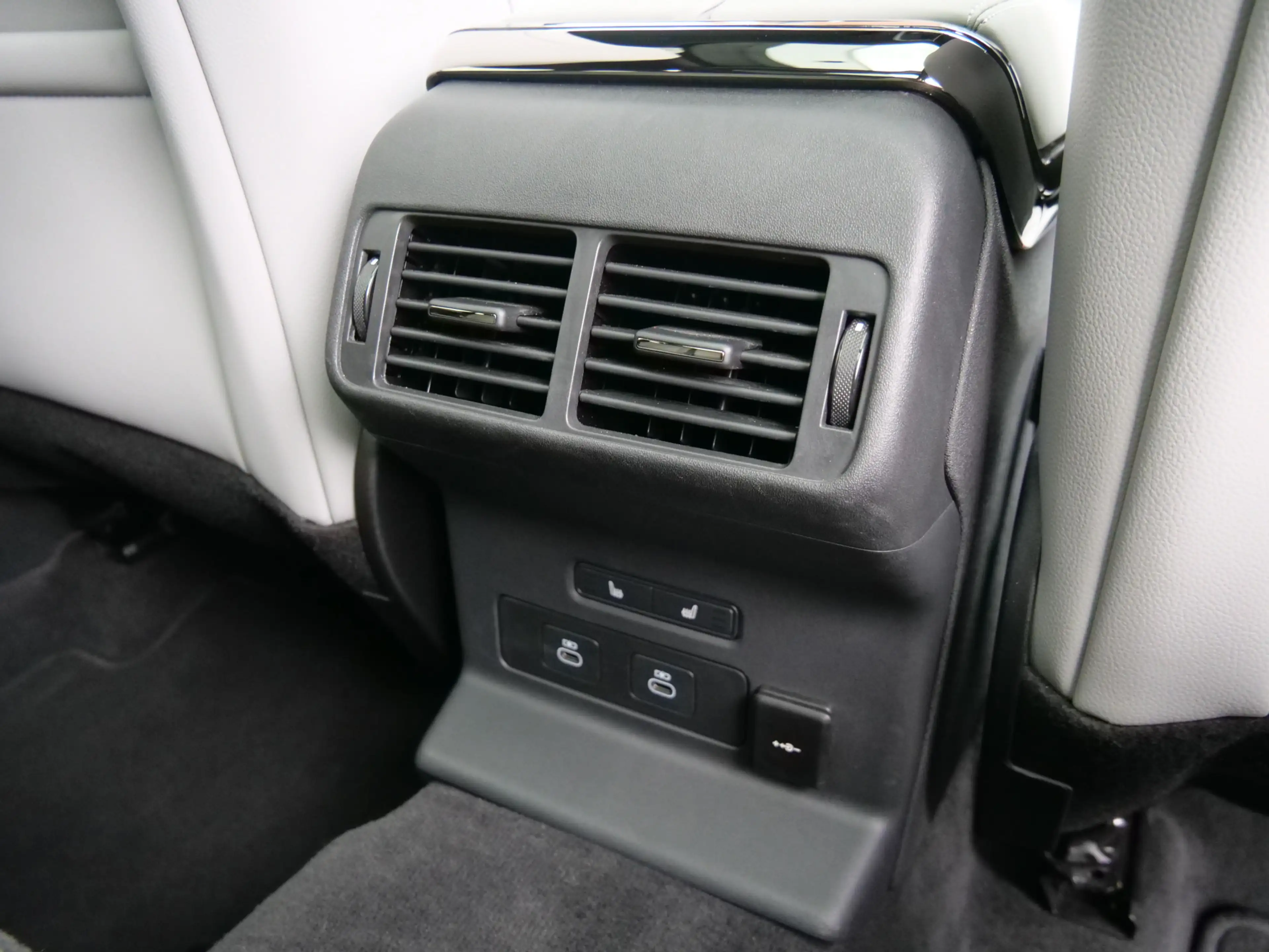 Land Rover Range Rover Velar 2.0 P400e AWD Dynamic PHEV 404 Pk Automaat Leder / — photo 37
