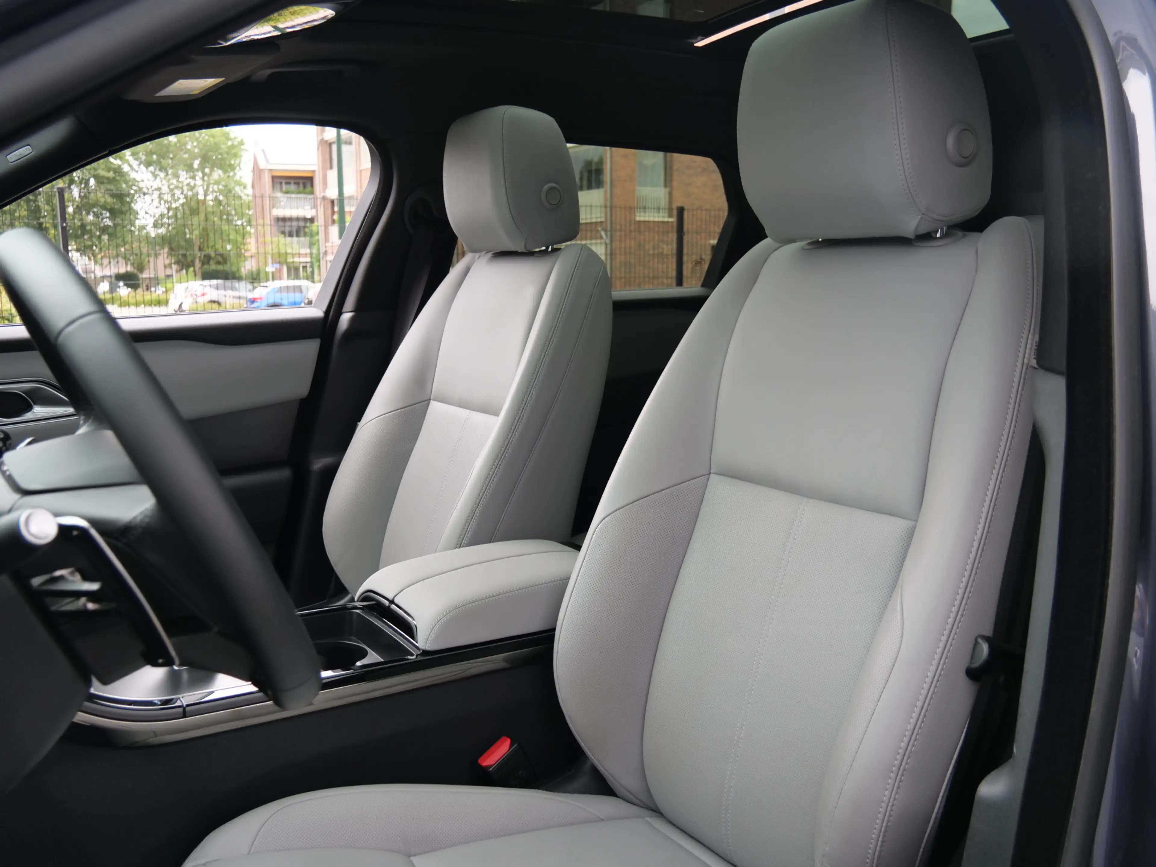 Land Rover Range Rover Velar 2.0 P400e AWD Dynamic PHEV 404 Pk Automaat Leder / — photo 32