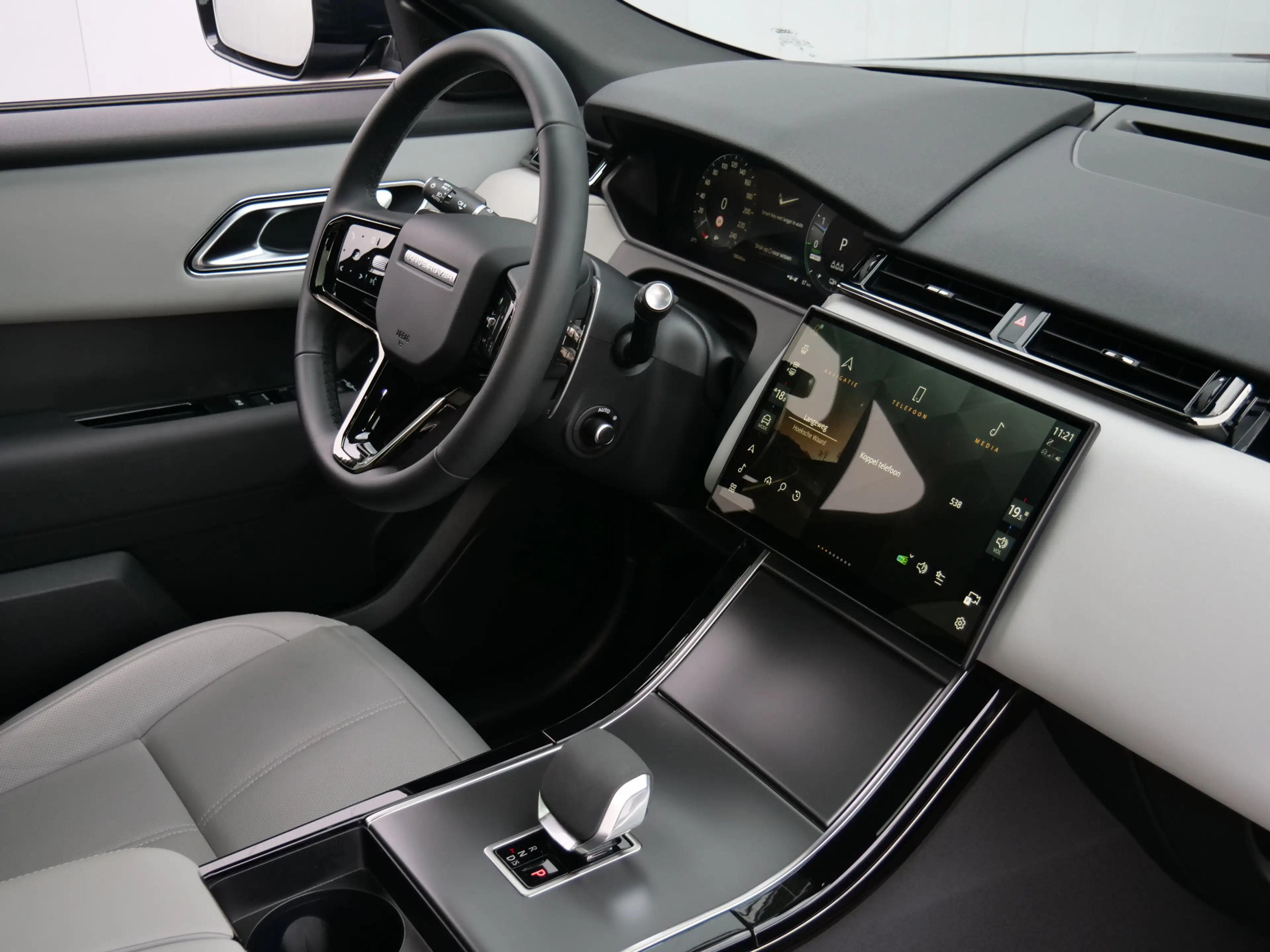 Land Rover Range Rover Velar 2.0 P400e AWD Dynamic PHEV 404 Pk Automaat Leder / — photo 3