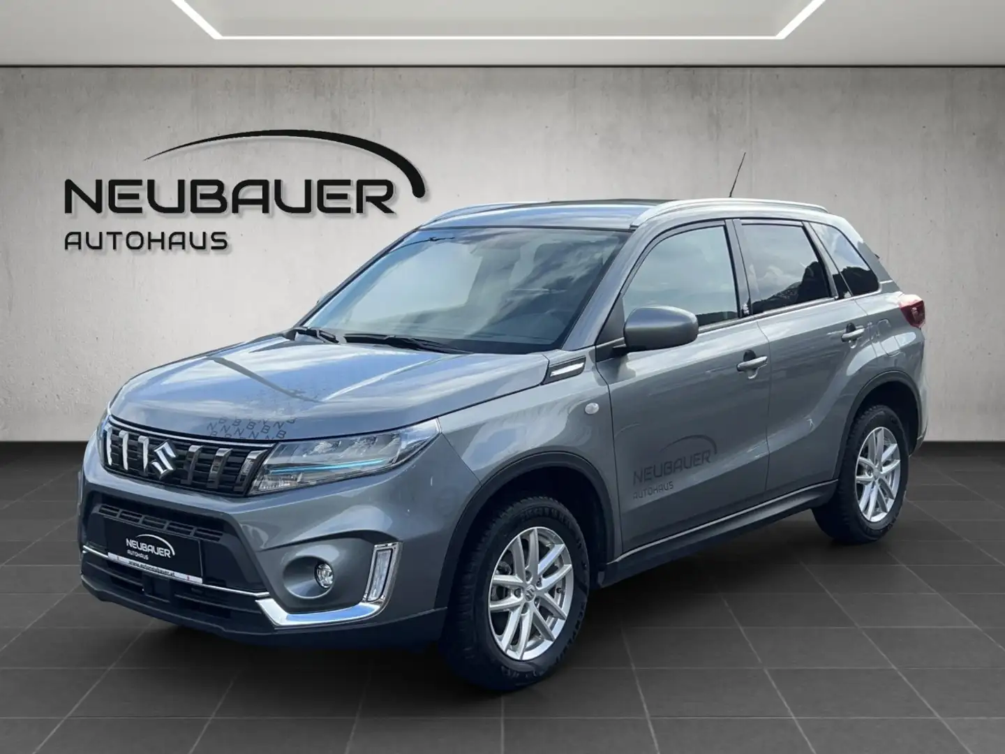 Suzuki Vitara 1.5 Hybrid ALLGRIP 6AGS shine Distr RKam Gris - 1