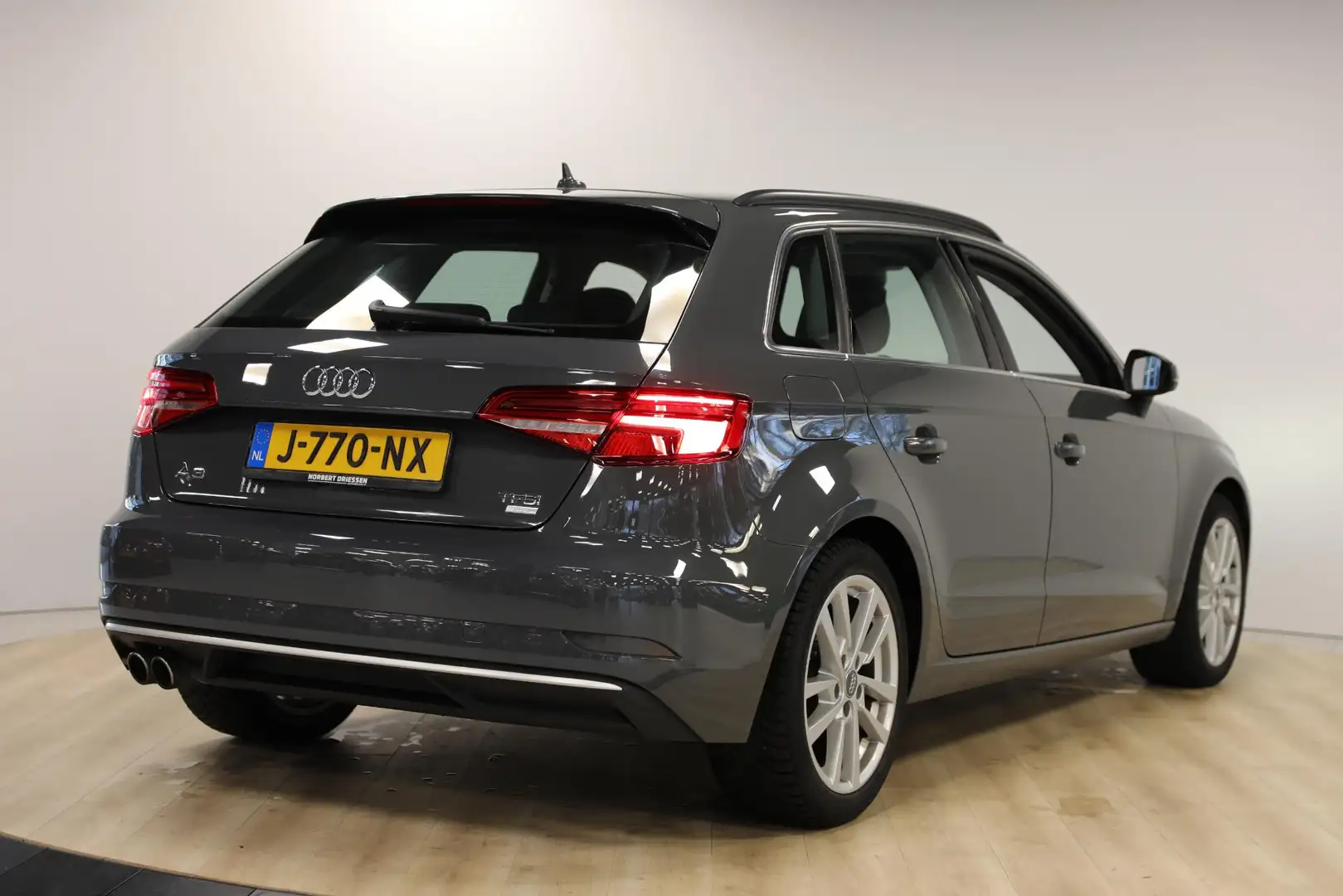 Audi A3 Sportback 1.4 TFSI CoD Design Pro Line Plus | Digi Gris - 2