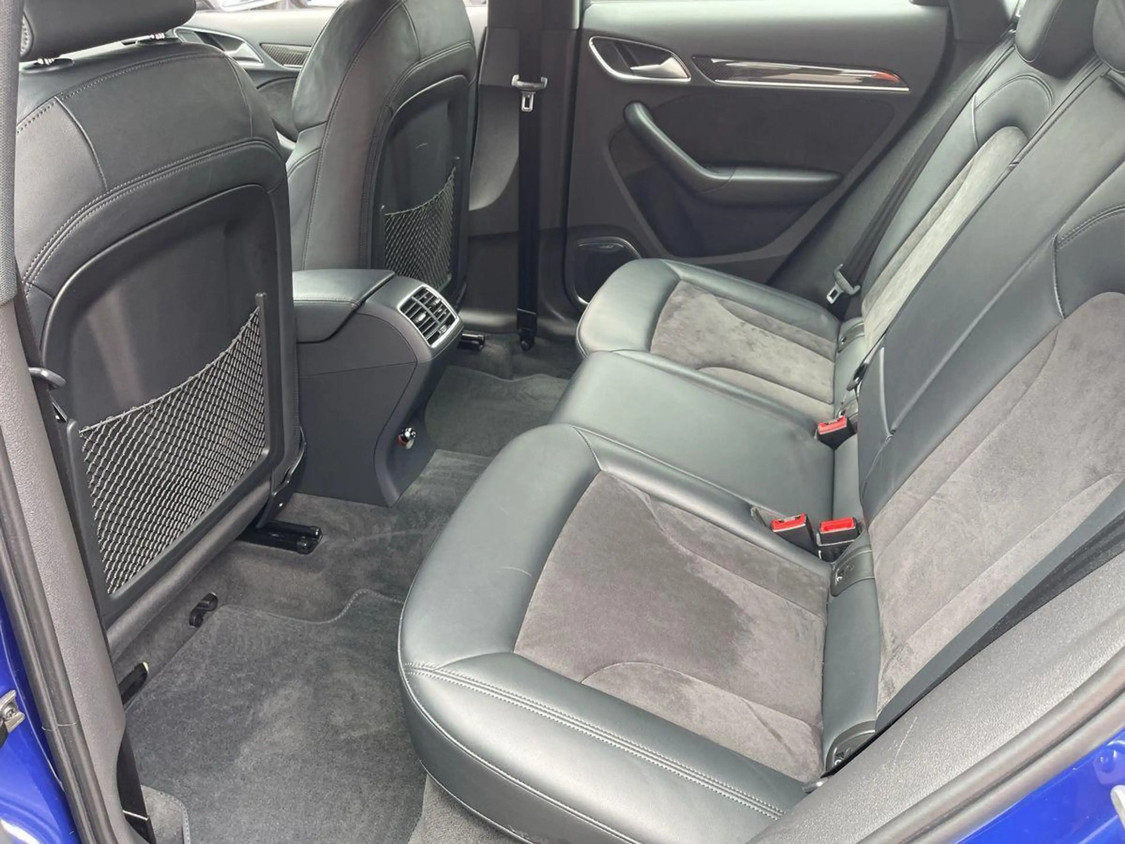 Audi RS Q3 2.5 20V TFSI DSG quattro LED NAVI BOSE — photo 10