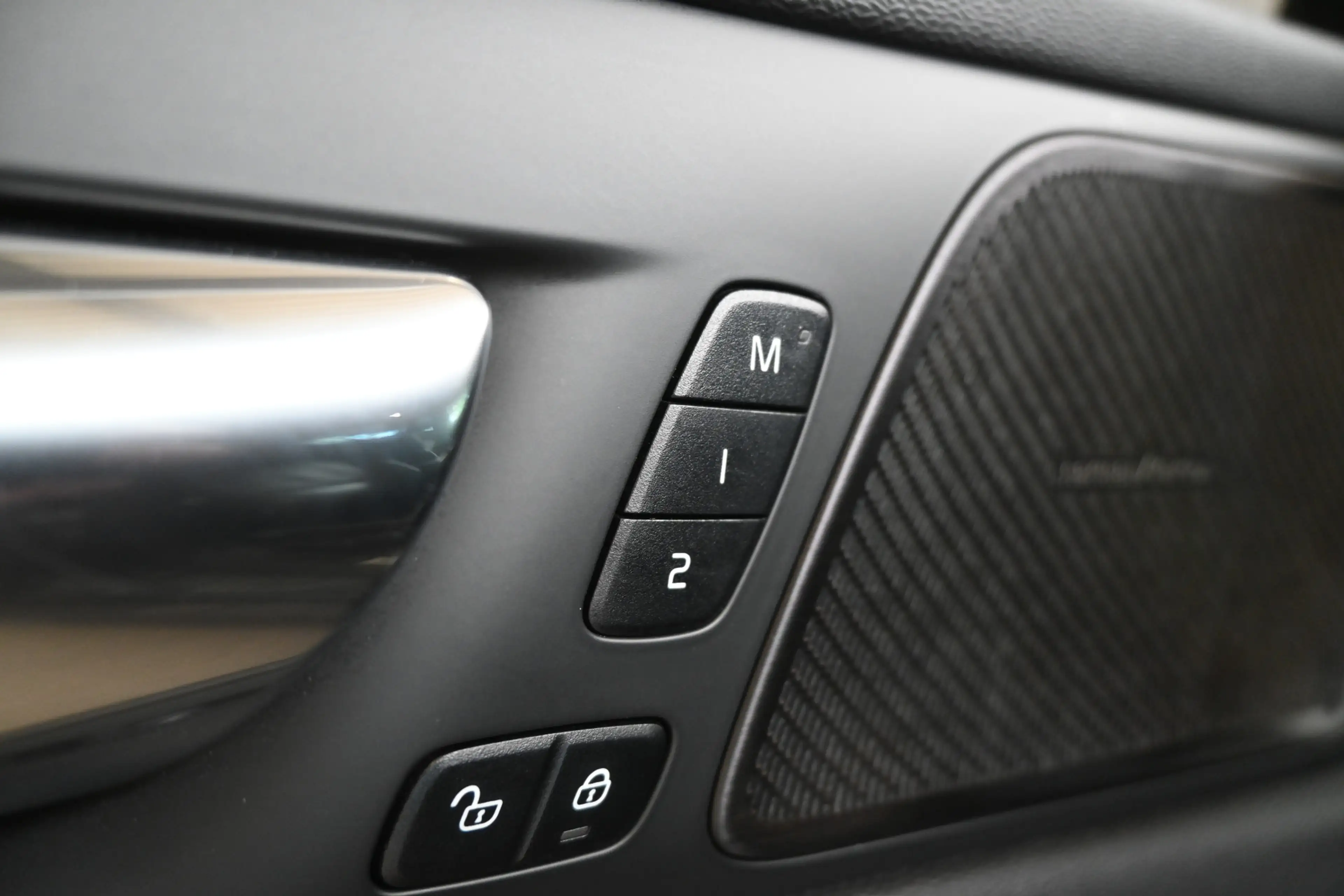 Volvo S60 2.0 B4 198pk R-Design / Plus Dark | 360° | Pano | — photo 28