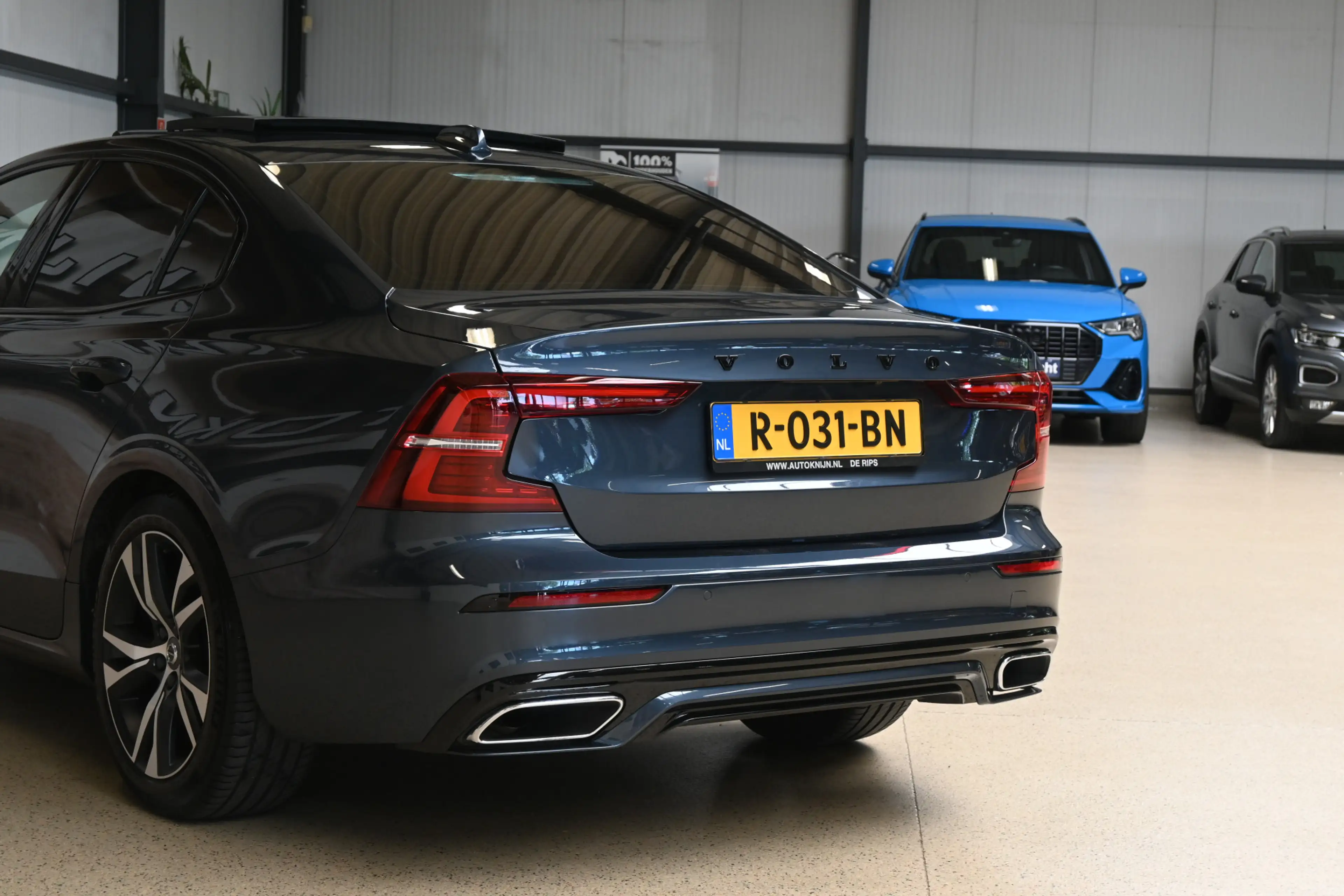 Volvo S60 2.0 B4 198pk R-Design / Plus Dark | 360° | Pano | — photo 10