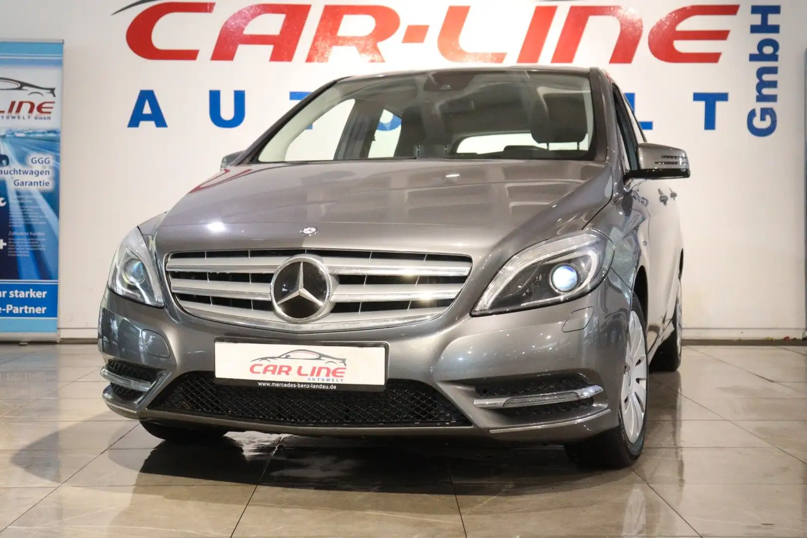 Mercedes-Benz B 200 *Navi*Xenon* Grau - 1