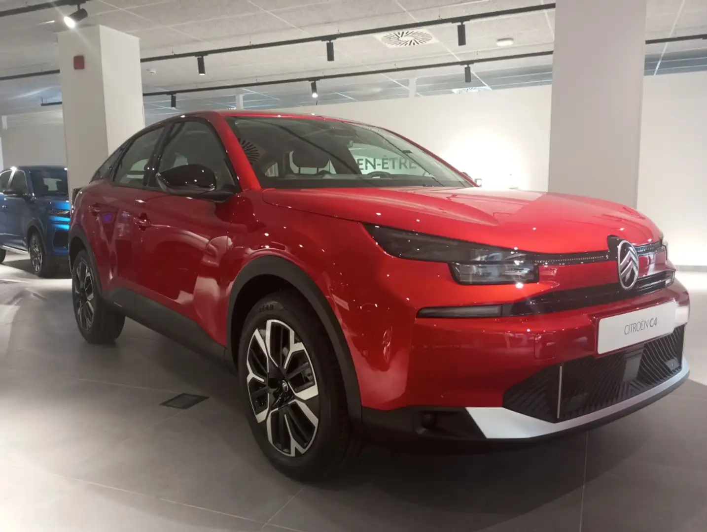 Citroen C4 Hybrid Business Edition eDSC6 136 Rojo - 1