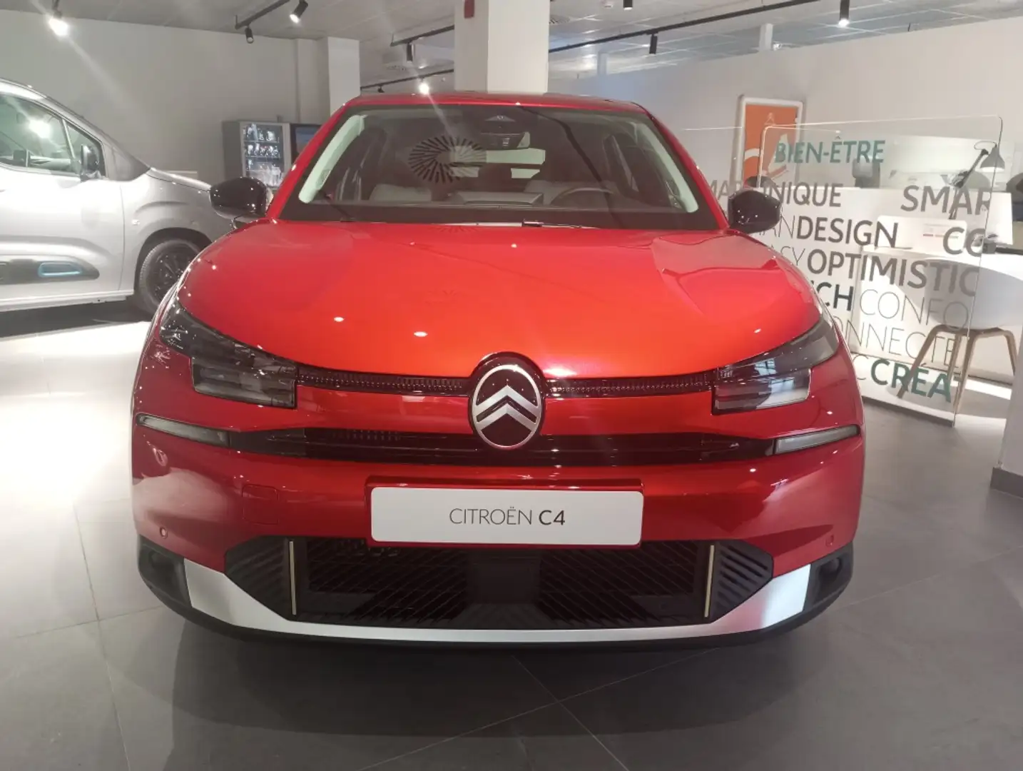 Citroen C4 Hybrid Business Edition eDSC6 136 Rojo - 2