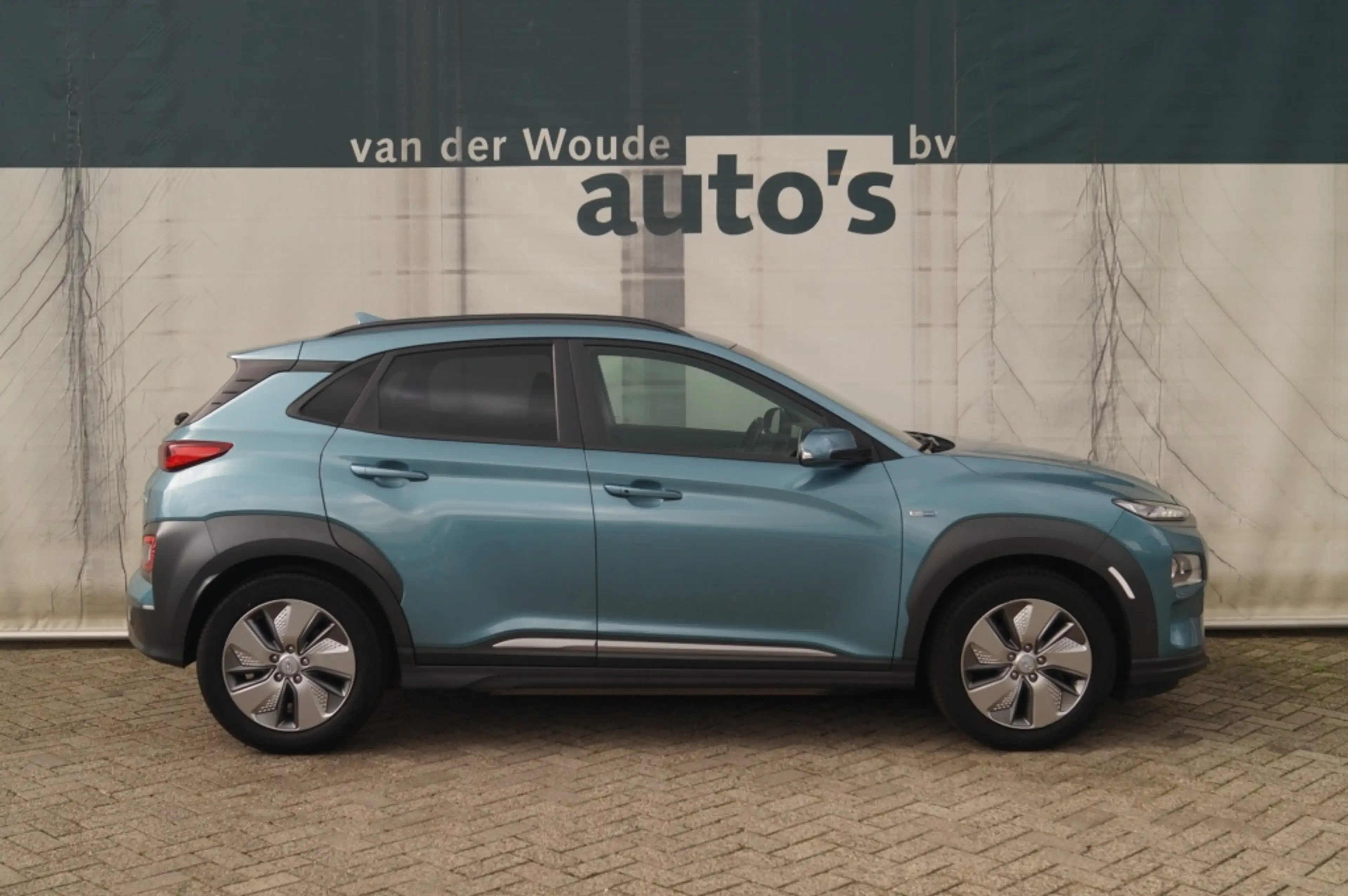 Hyundai KONA EV Premium 64 kWh -SOH92%-LEER-NAVI-ECC-CAM- — photo 2