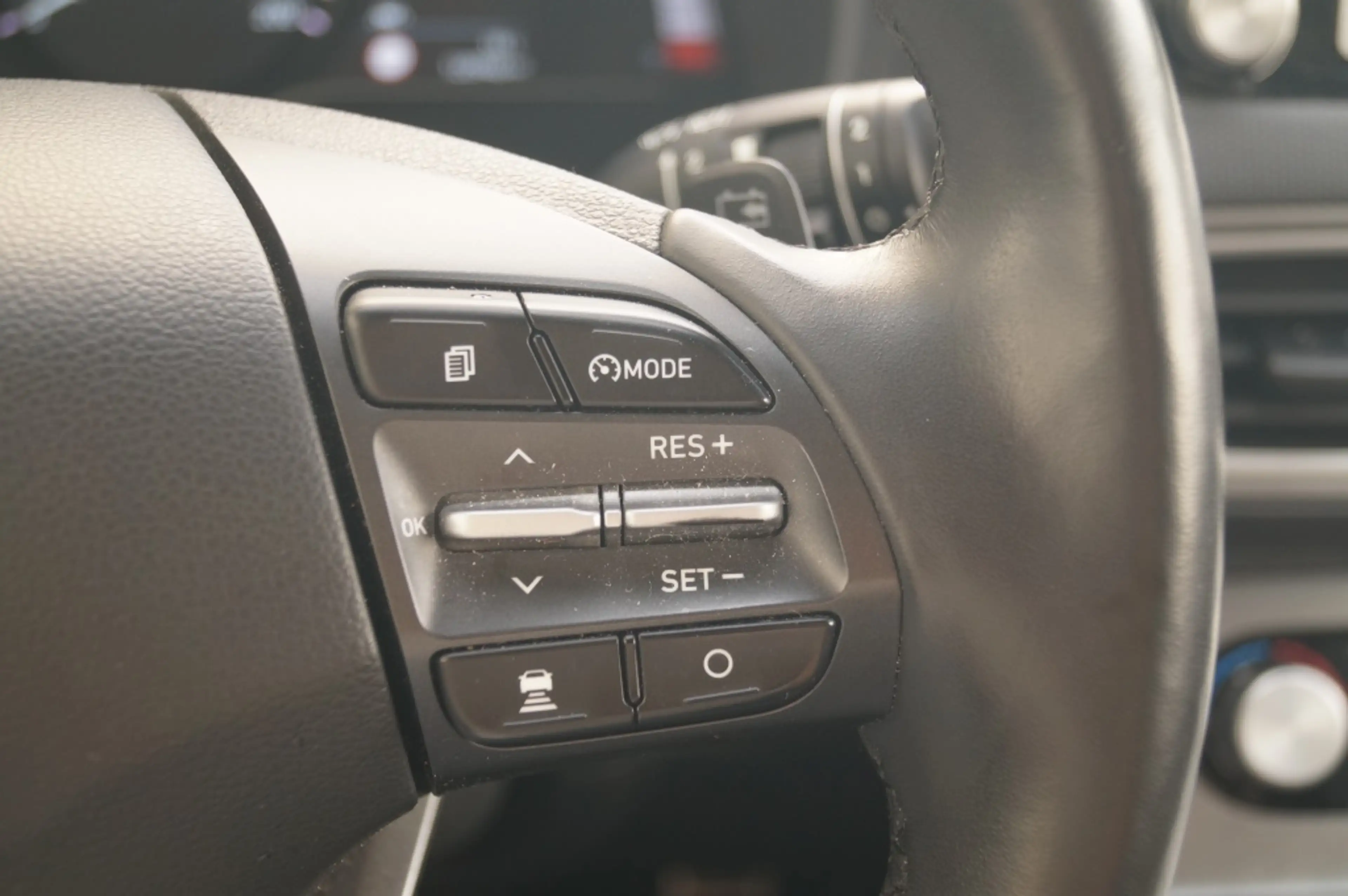 Hyundai KONA EV Premium 64 kWh -SOH92%-LEER-NAVI-ECC-CAM- — photo 18